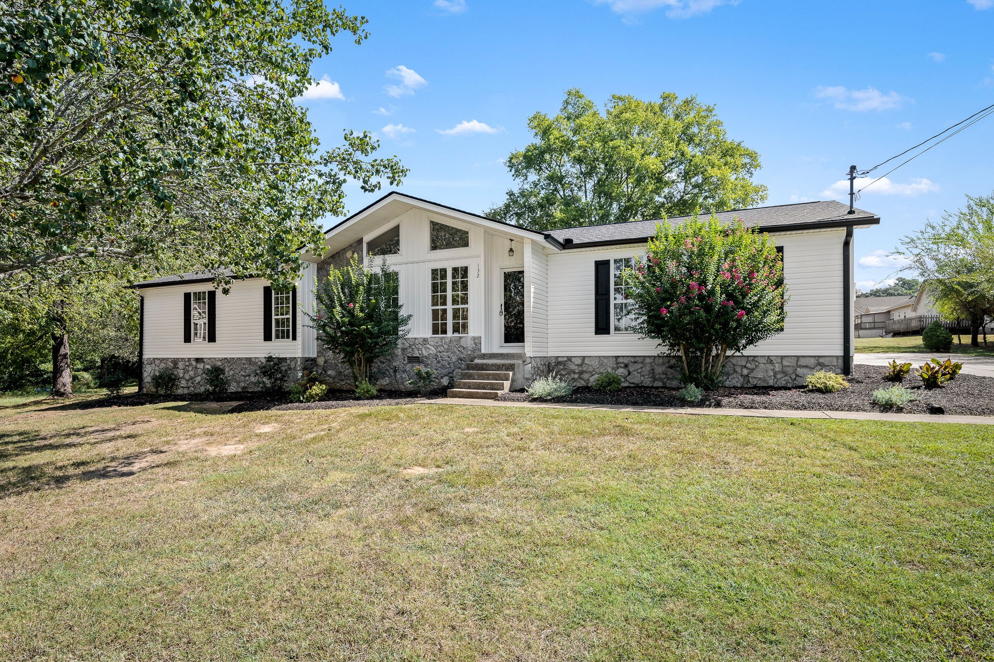 Photo 3 of Single family home for sale at 132 Keenan Ln, Shelbyville, TN 37160 | MLS# 3529864 | Listing updated on 2026-09-21