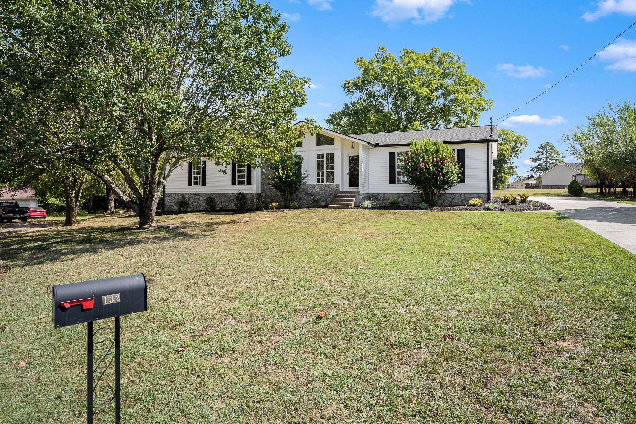 Photo 3 of Single family home for sale at 132 Keenan Ln, Shelbyville, TN 37160 | MLS# 3529864 | Listing updated on 2026-09-21