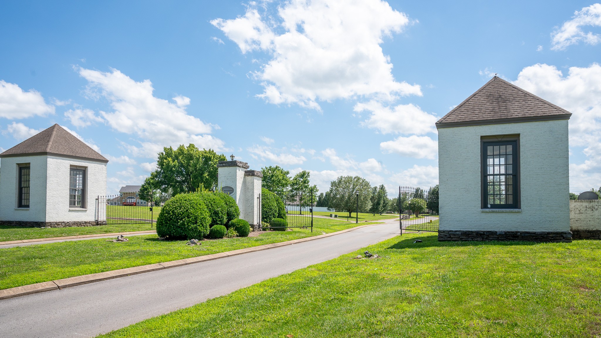 Photo 3 of Single family home for sale at 105 Ridgeview Dr, Shelbyville, TN 37160 | MLS# 3529947 | Listing updated on 2026-09-24