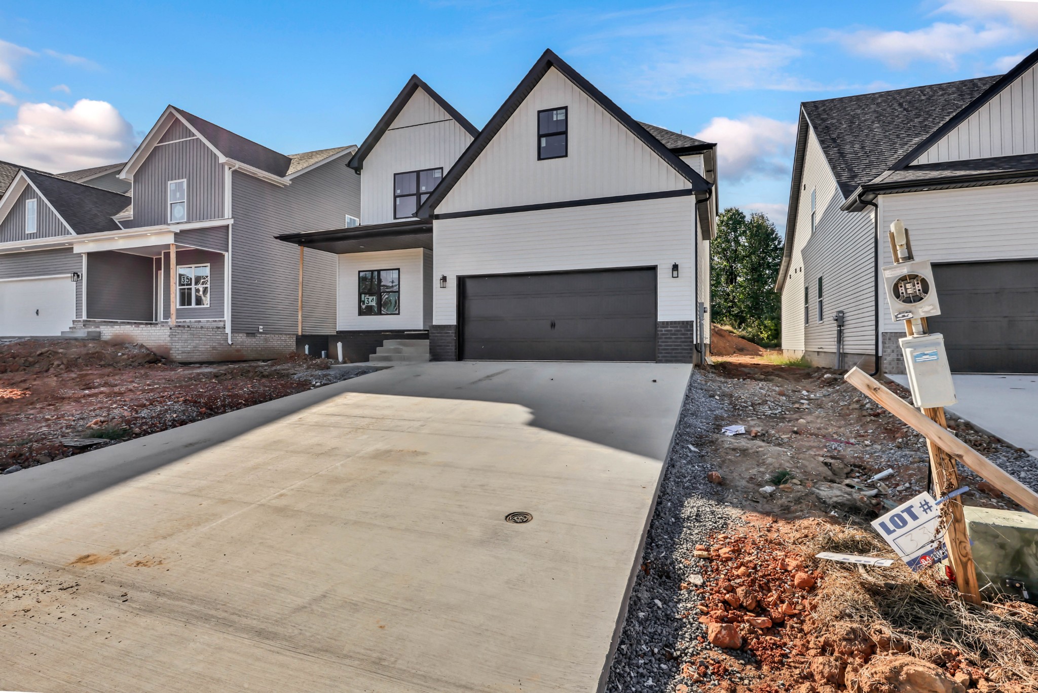Photo 3 of Single family home for sale at 337 Wesson Dr, Clarksville, TN 37043 | MLS# 3531636 | Listing updated on 2026-10-23