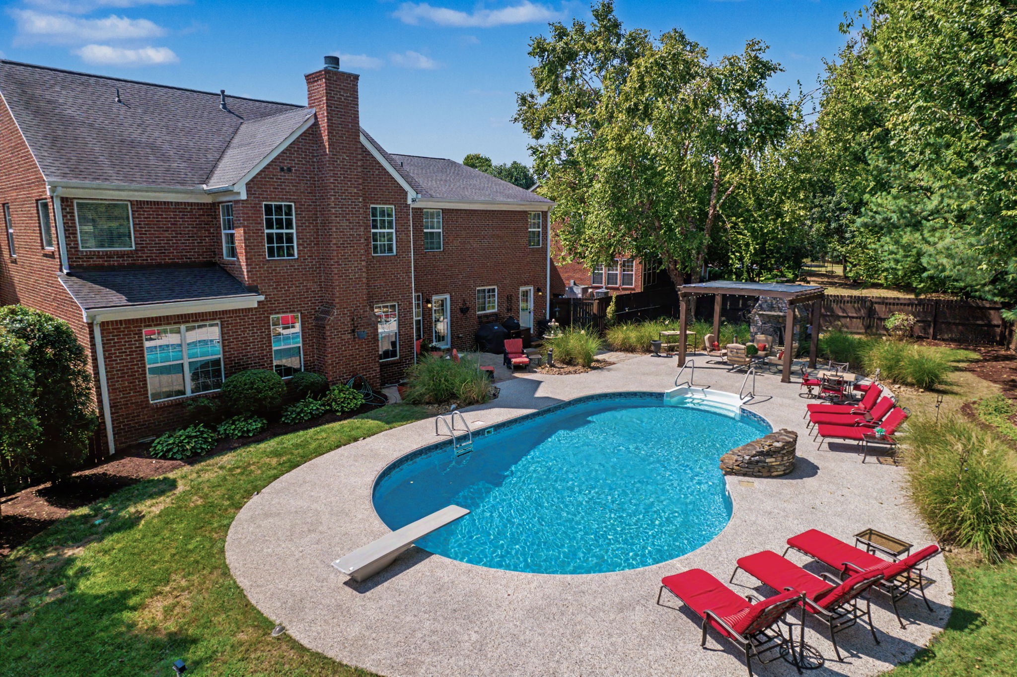 Photo 2 of Single family home for sale at 316 Stillcreek Dr, Franklin, TN 37064 | MLS# 3545728 | Listing updated on 2026-09-21