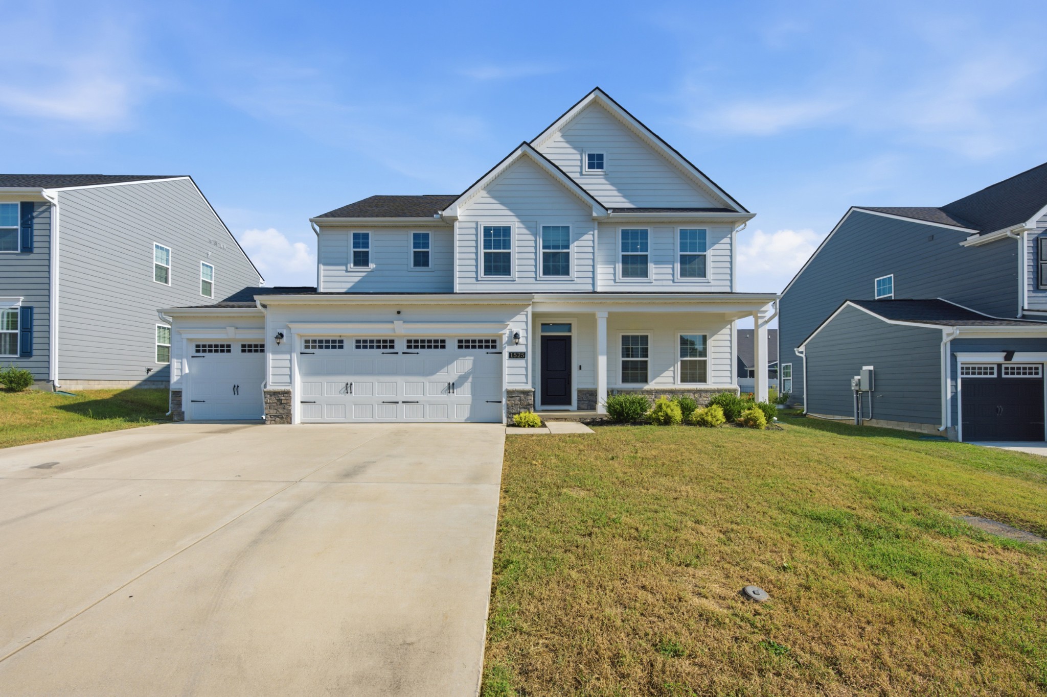 Photo 2 of Single family home for sale at 1525 Repton Rd, Smyrna, TN 37167 | MLS# 3545621 | Listing updated on 2026-09-21
