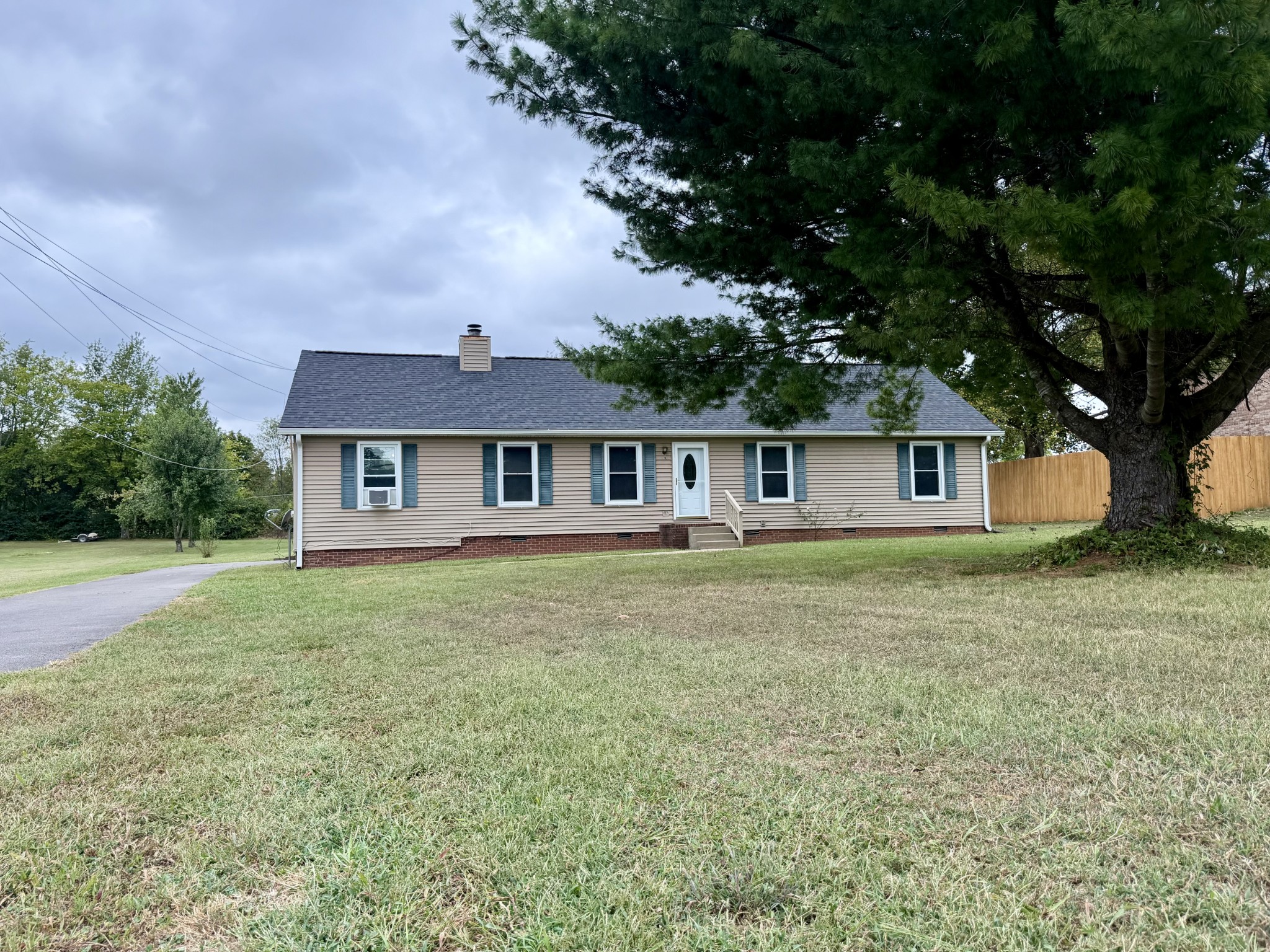 Photo 2 of Single family home for sale at 228 Bonwood Dr, Murfreesboro, TN 37128 | MLS# 3542796 | Listing updated on 2026-09-24