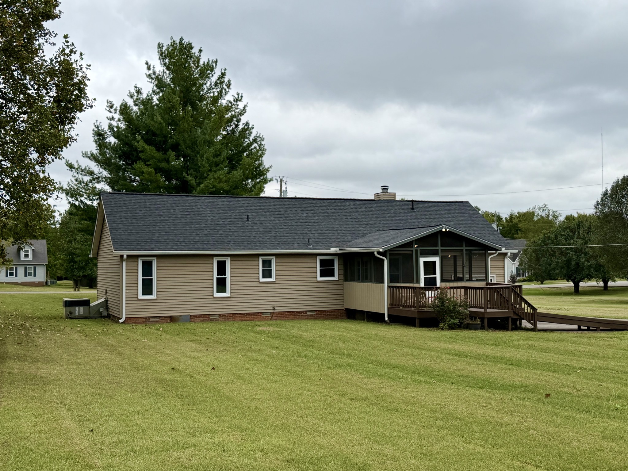 Photo 3 of Single family home for sale at 228 Bonwood Dr, Murfreesboro, TN 37128 | MLS# 3542796 | Listing updated on 2026-09-24
