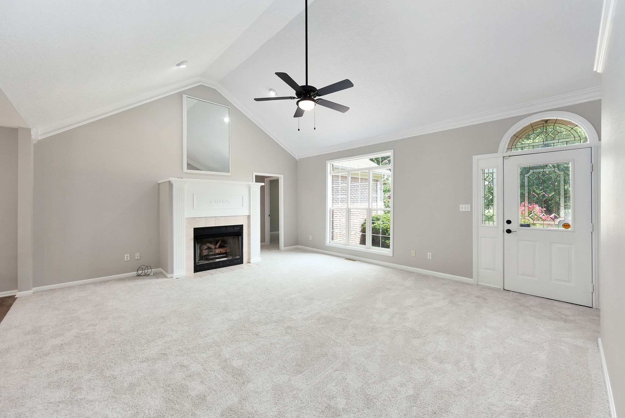 Photo 3 of Sale Pending at 561 Gettysburg Dr, Jackson, TN 38305 | MLS# 3543240 | Listing updated on 2026-09-21