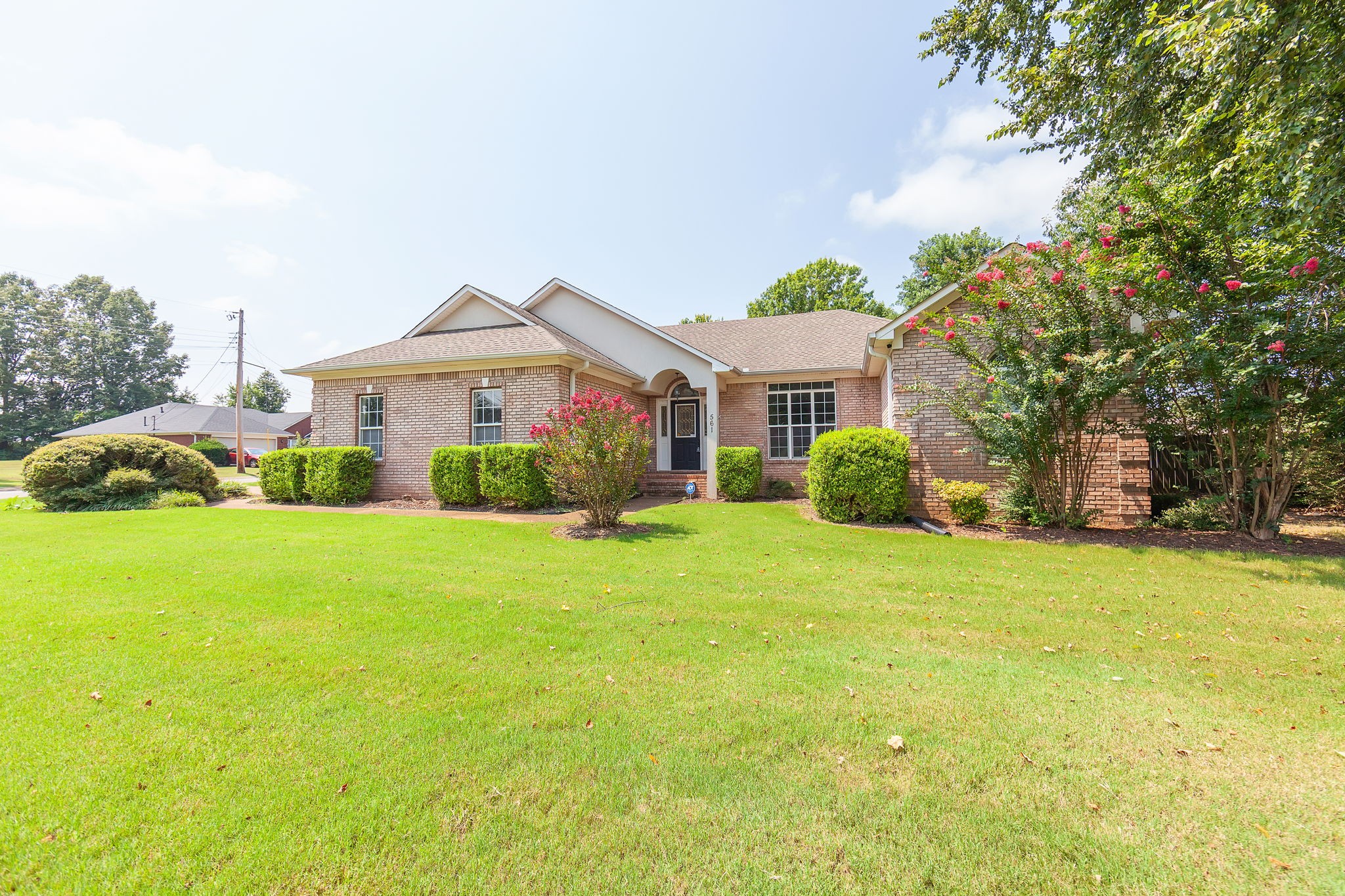 Photo 1 of Sale Pending at 561 Gettysburg Dr, Jackson, TN 38305 | MLS# 3543240 | Listing updated on 2026-09-21