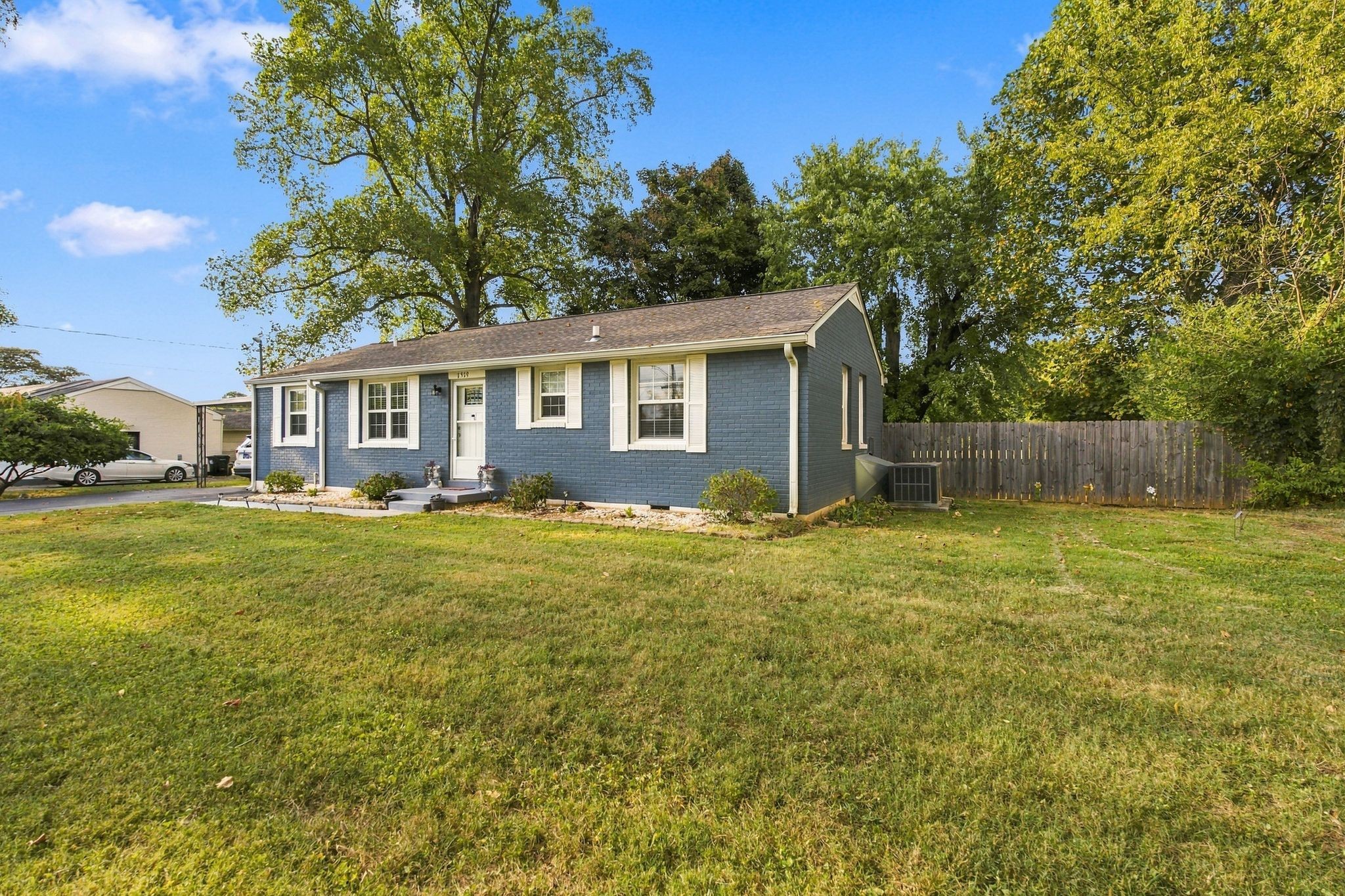 Photo 2 of Single family home for sale at 1519 Atlas St, Murfreesboro, TN 37130 | MLS# 3544737 | Listing updated on 2026-09-21