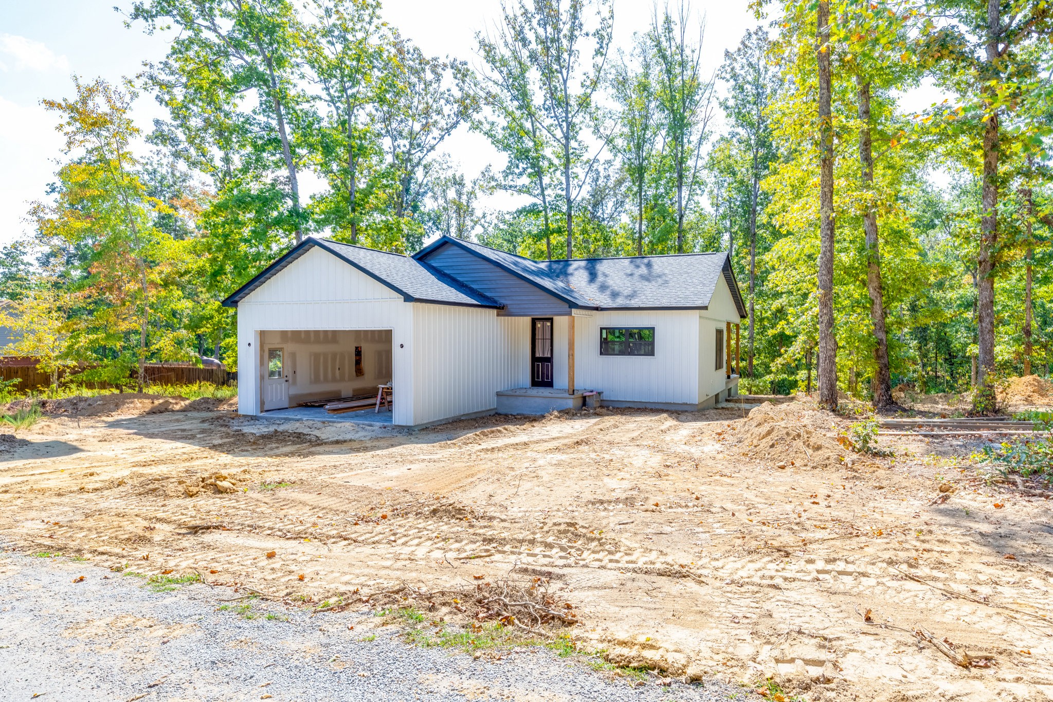 Photo 2 of Single family home for sale at 163 Countrywood Ln, Hohenwald, TN 38462 | MLS# 3592839 | Listing updated on 2026-09-21