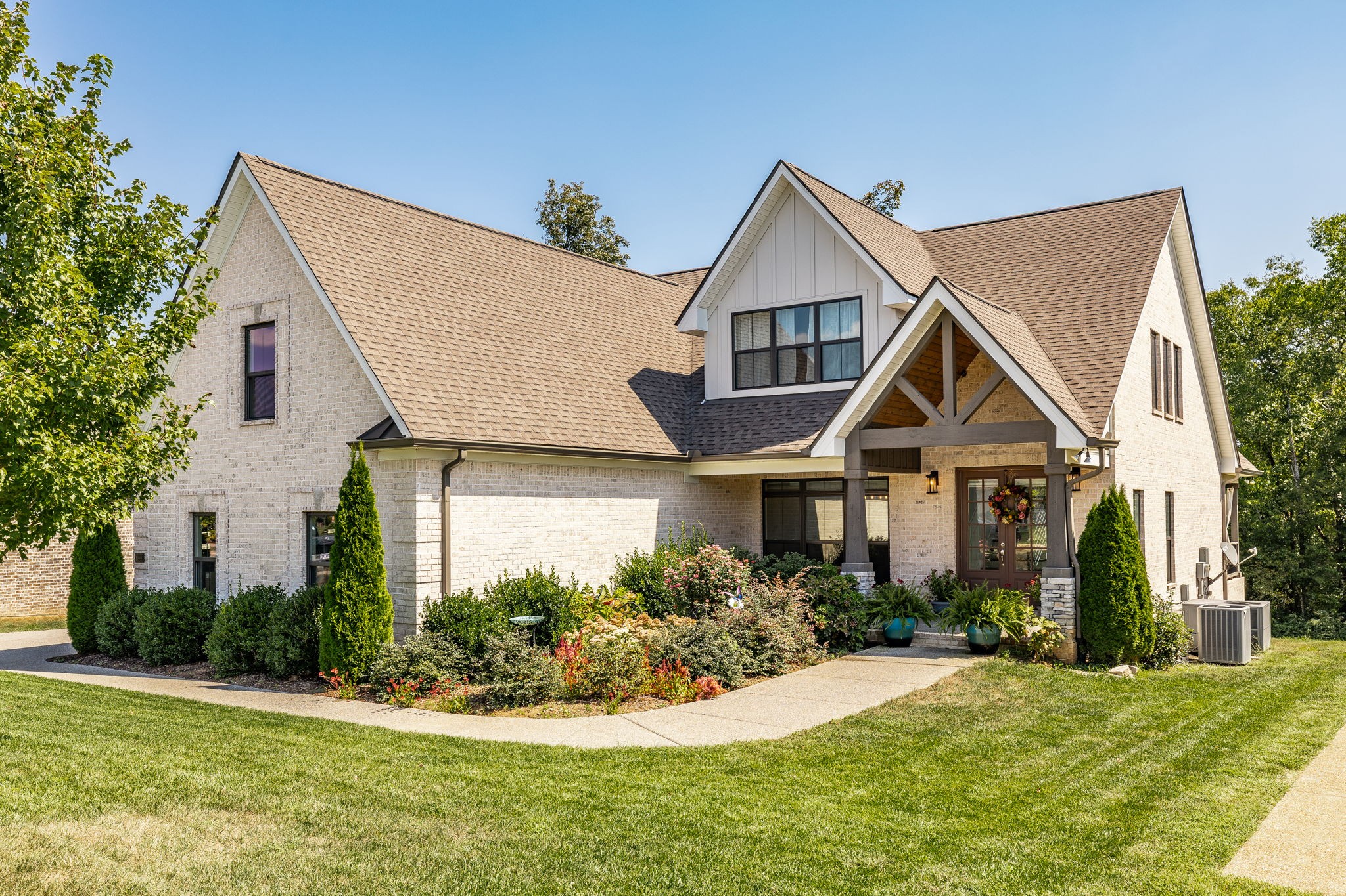Photo 1 of Single family home for sale at 1221 Ben Forkum Dr, Lebanon, TN 37087 | MLS# 3597056 | Listing updated on 2026-09-21