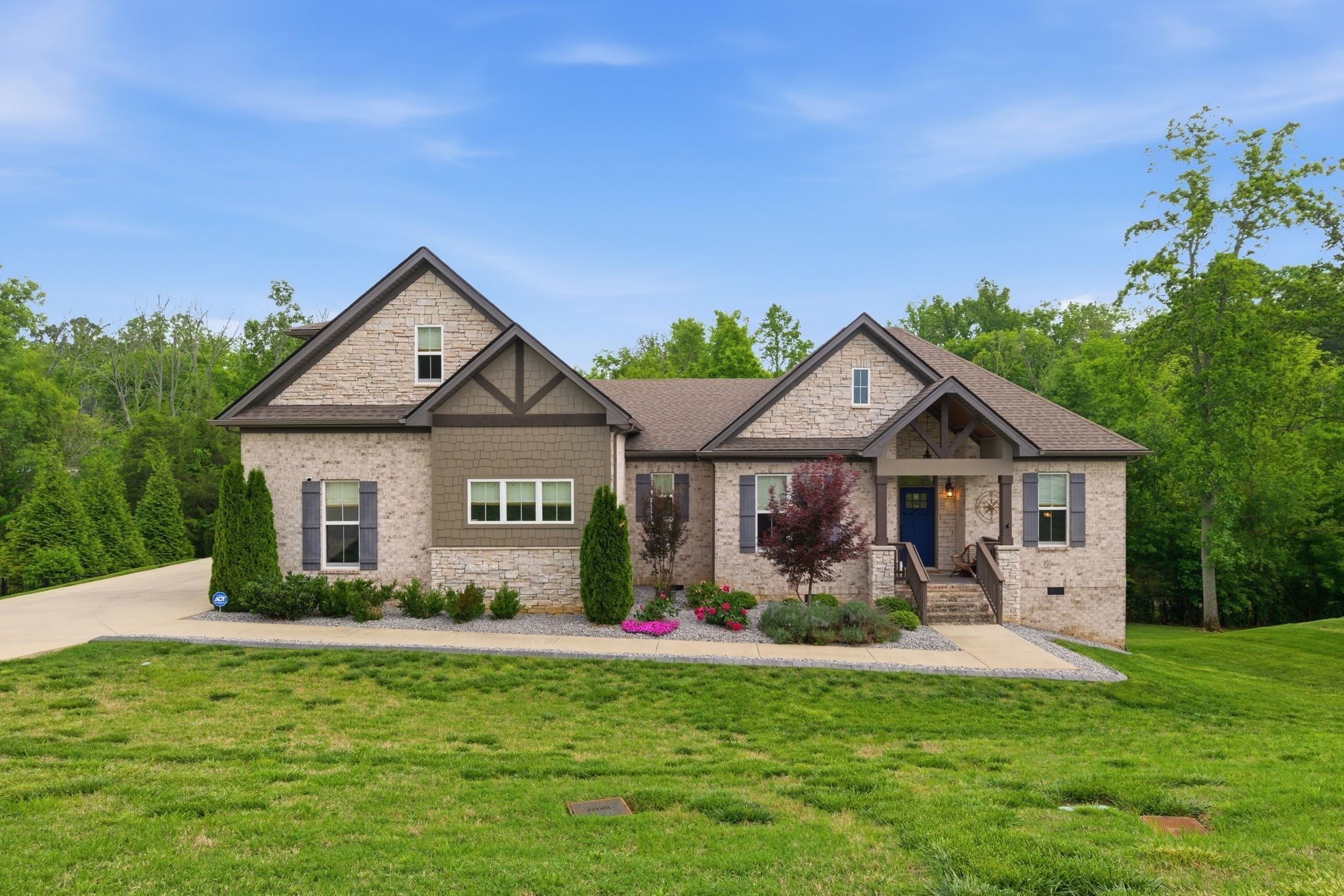 Photo 4 of Single family home for sale at 971 Nashs Nook, Columbia, TN 38401 | MLS# 3592131 | Listing updated on 2026-09-21