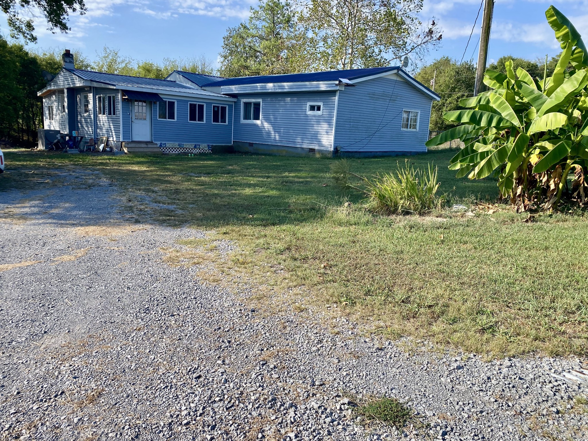 Photo 3 of Manufactured home for sale at 611 Burns Rd, Shelbyville, TN 37160 | MLS# 3592503 | Listing updated on 2026-09-21