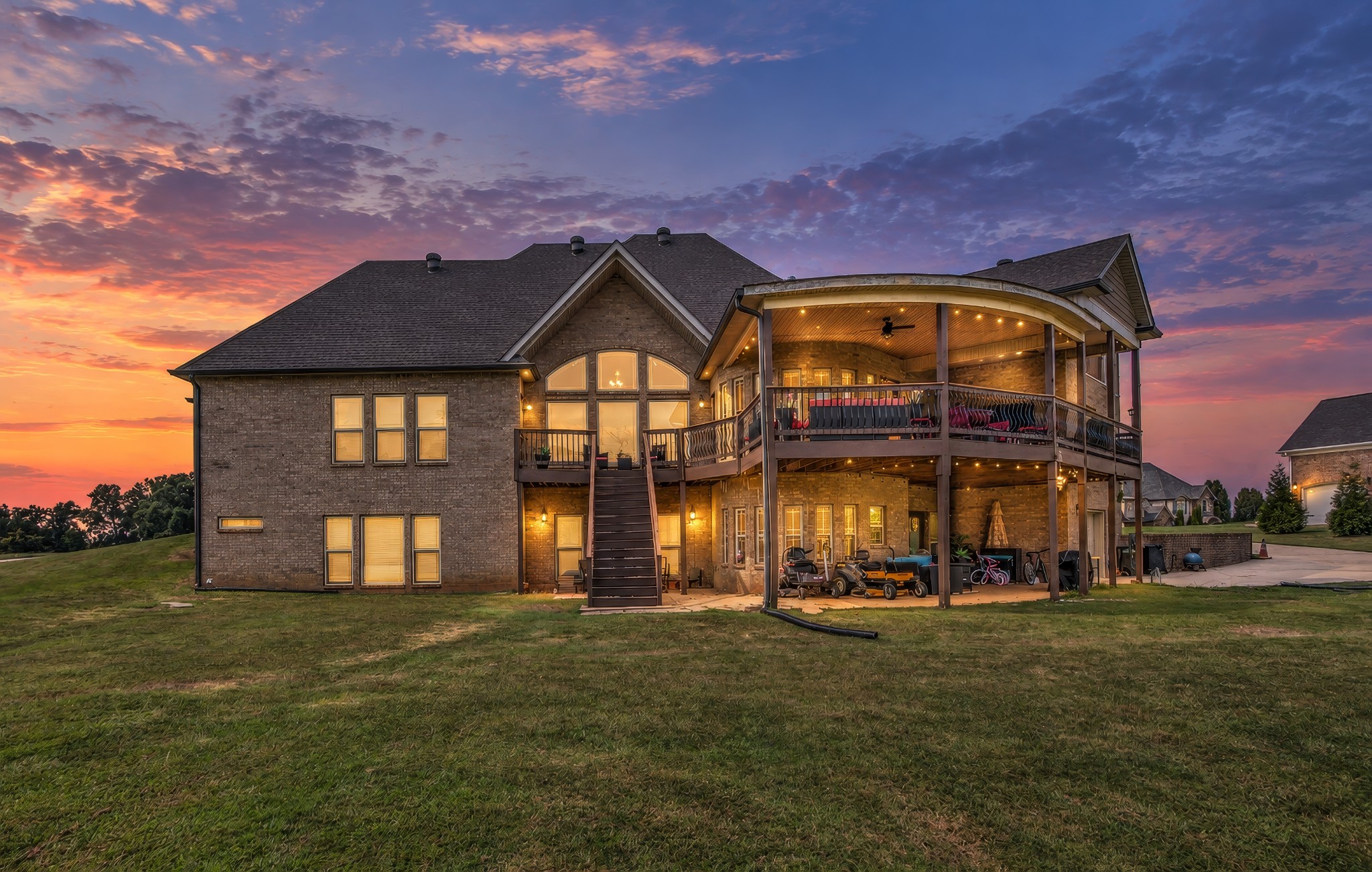 Photo 3 of Single family home for sale at 816 Yorkbar Ct, Clarksville, TN 37043 | MLS# 3596598 | Listing updated on 2026-09-21