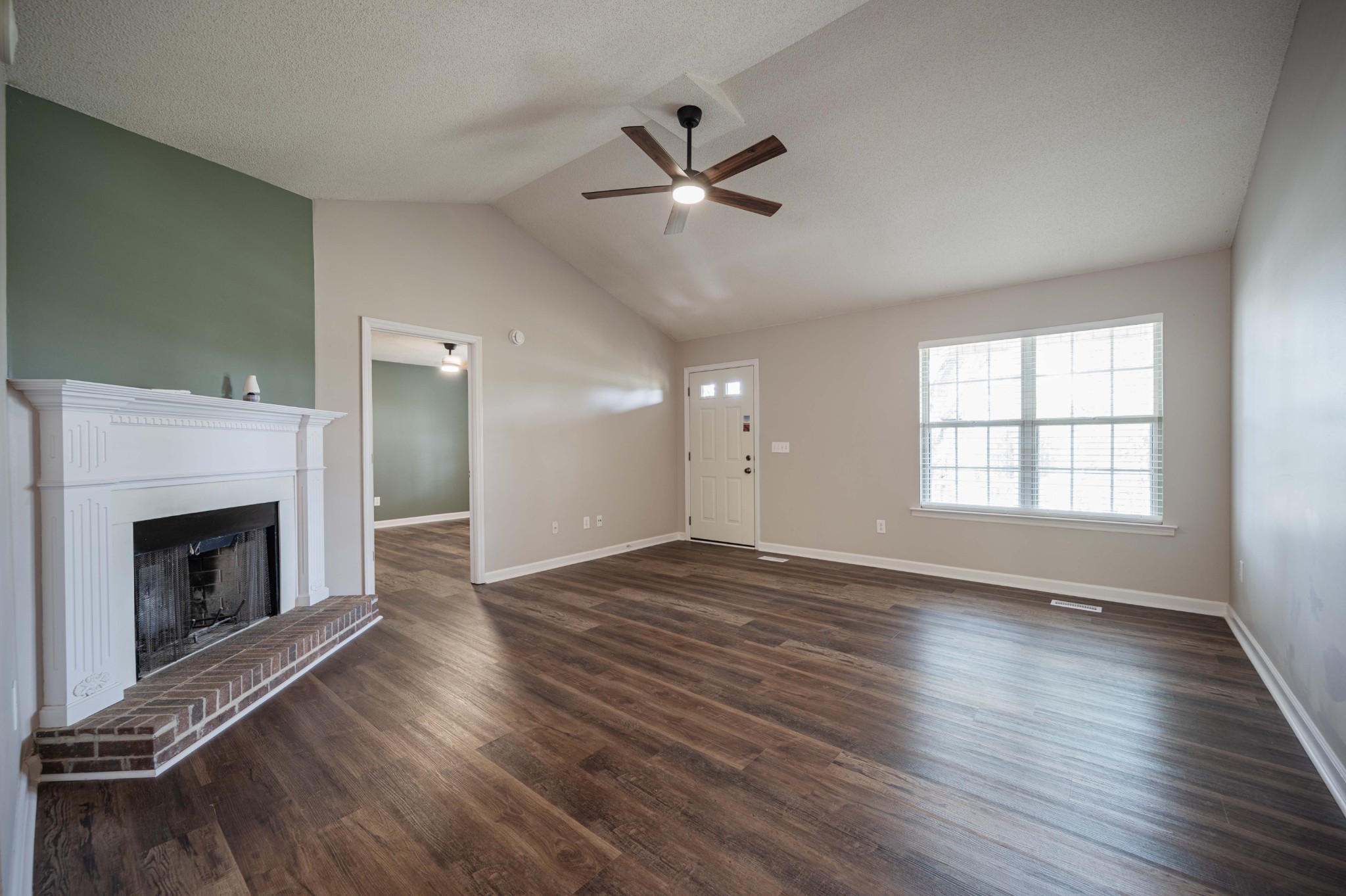 Photo 3 of Single family home for sale at 206 Caribou Trl, Murfreesboro, TN 37129 | MLS# 3593529 | Listing updated on 2026-09-24
