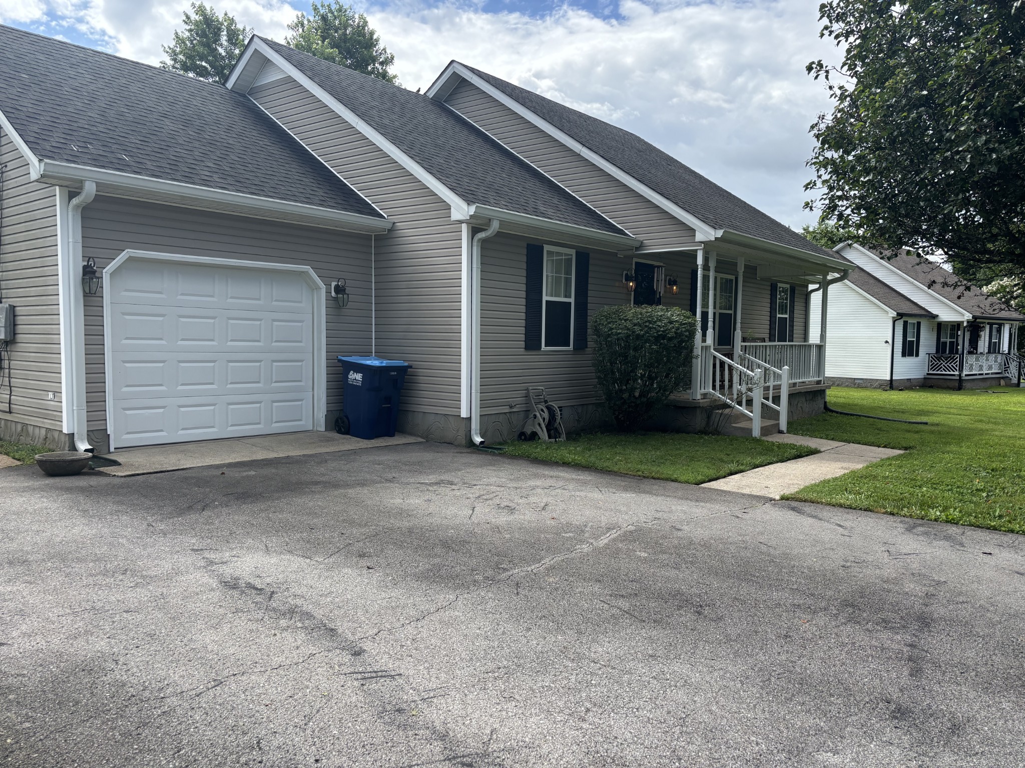 Photo 2 of Single family home for sale at 133 Taborwood Trl, Murfreesboro, TN 37127 | MLS# 3596644 | Listing updated on 2026-09-21