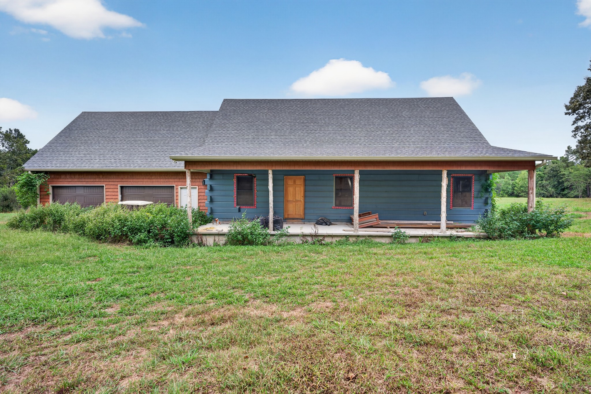 Single family home for sale at 432 Meadowood Ln, Winchester, TN 37398 | MLS# 3596642