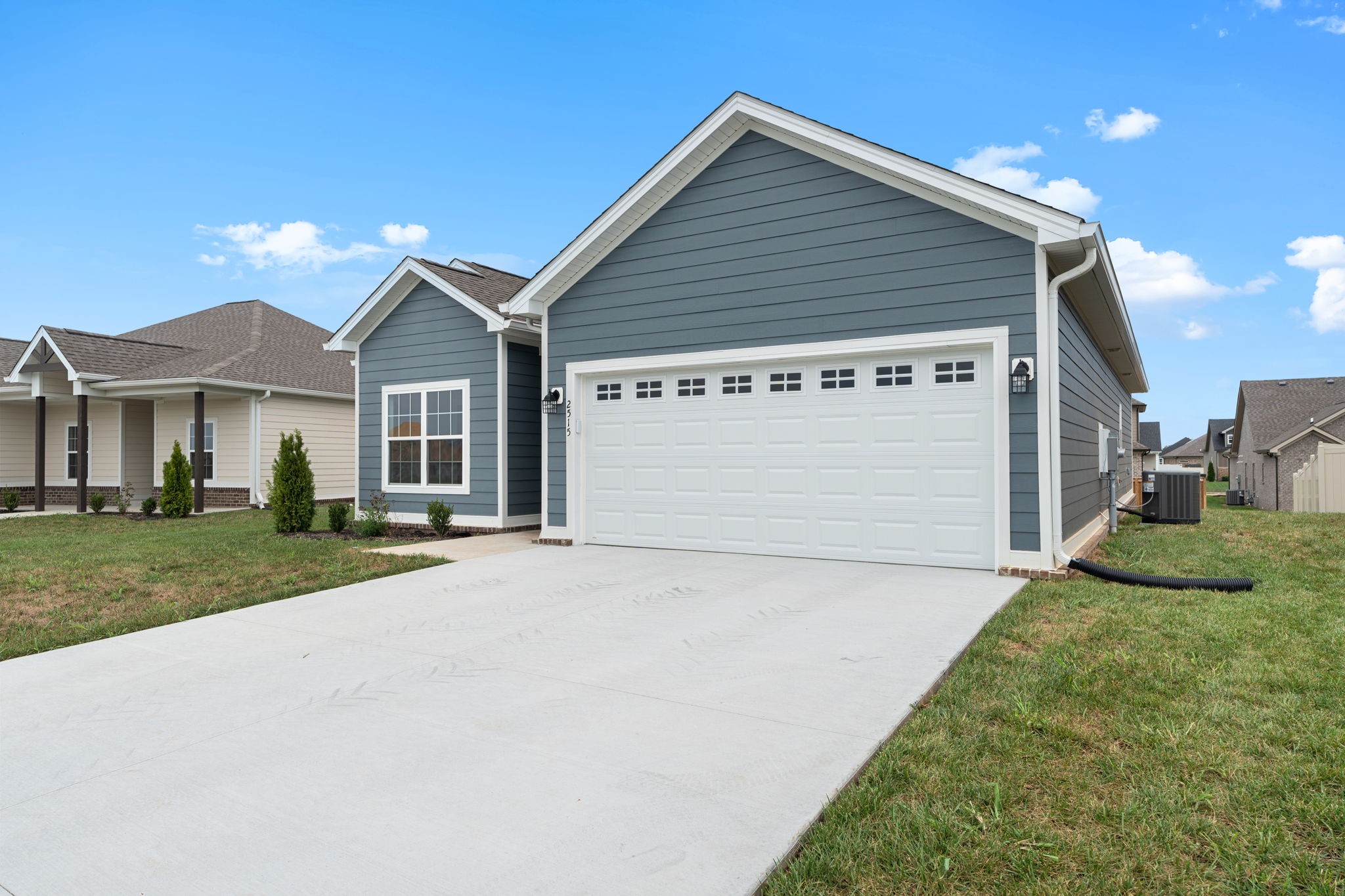 Photo 1 of Single family home for sale at 2515 Topeka Rd, Bowling Green, KY 42103 | MLS# 3596646 | Listing updated on 2026-09-21