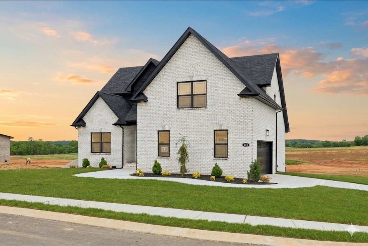 Single family home for sale at 550 Foxglove Ln, Clarksville, TN 37043 | MLS# 3596918