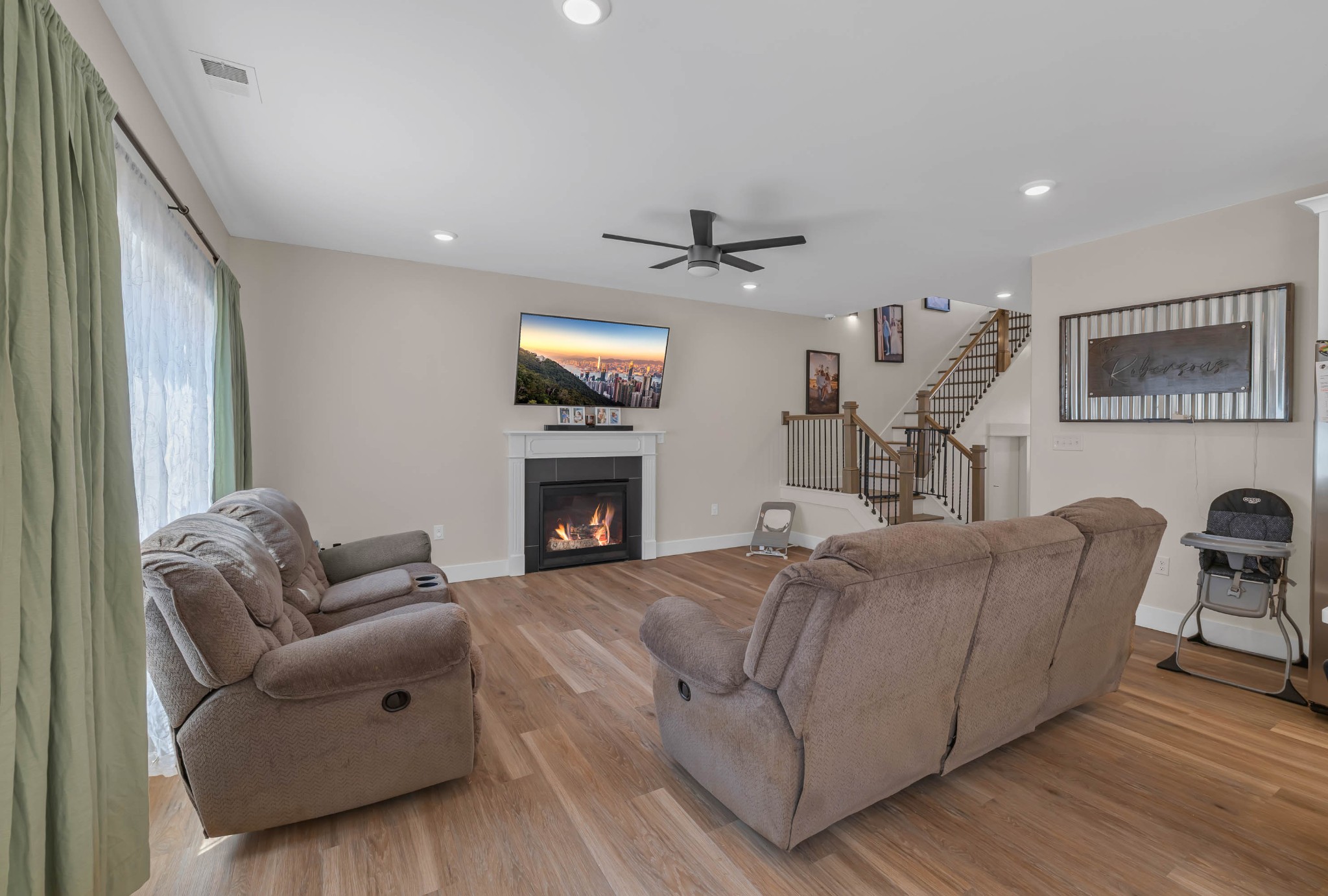Photo 3 of Single family home for sale at 3963 Mountain Vista Rd, Knoxville, TN 37931 | MLS# 3596961 | Listing updated on 2026-09-21