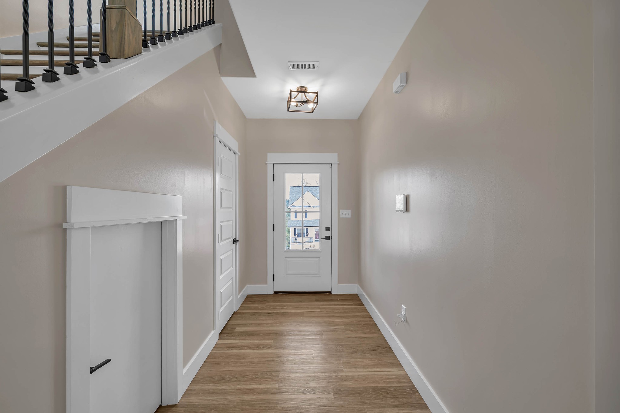 Photo 3 of Single family home for sale at 3963 Mountain Vista Rd, Knoxville, TN 37931 | MLS# 3596961 | Listing updated on 2026-09-21