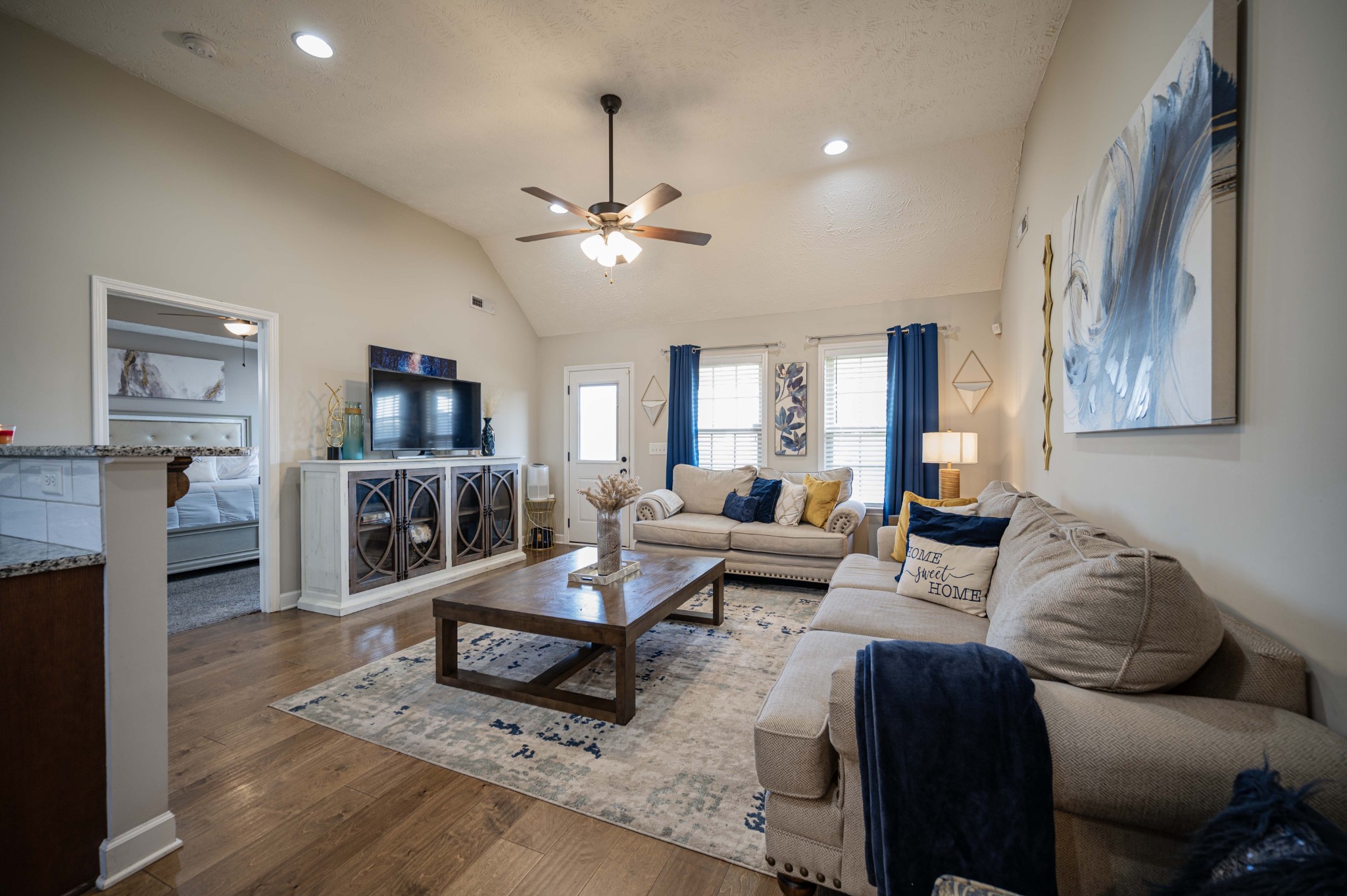 Photo 3 of Single family home for sale at 8041 Manchester Pike, Murfreesboro, TN 37127 | MLS# 3597053 | Listing updated on 2026-09-24