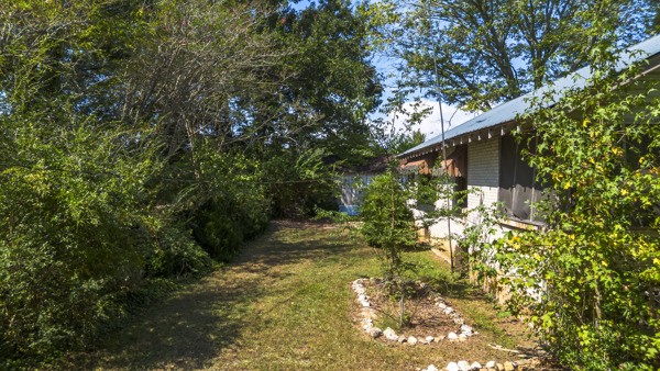Photo 3 of Single family home for sale at 136 Dills Ln, Old Fort, TN 37362 | MLS# 3626322 | Listing updated on 2026-10-23