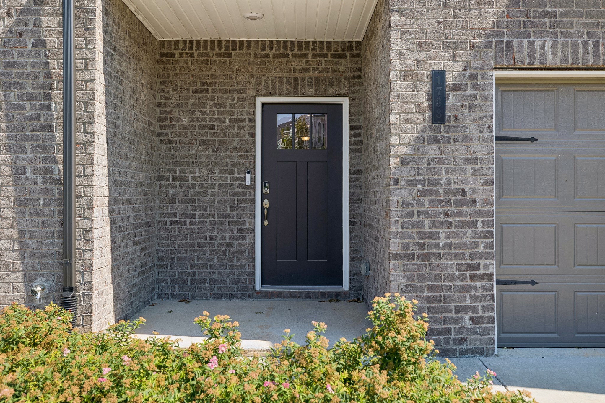 Photo 2 of Townhouse for sale at 1738 Tahoma Dr, Lebanon, TN 37087 | MLS# 3598926 | Listing updated on 2026-09-24