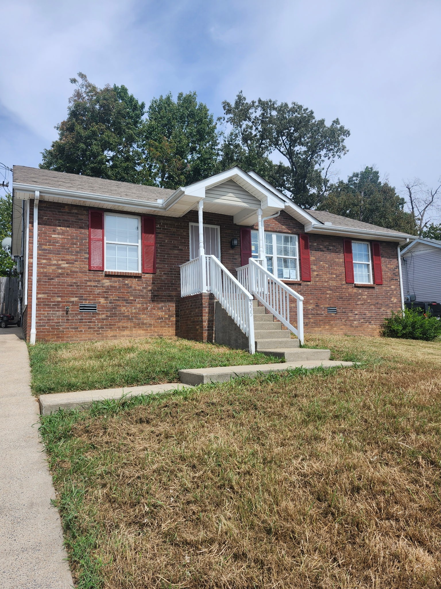 Single family home for sale at 355 Donna Dr, Clarksville, TN 37042 | MLS# 3598494