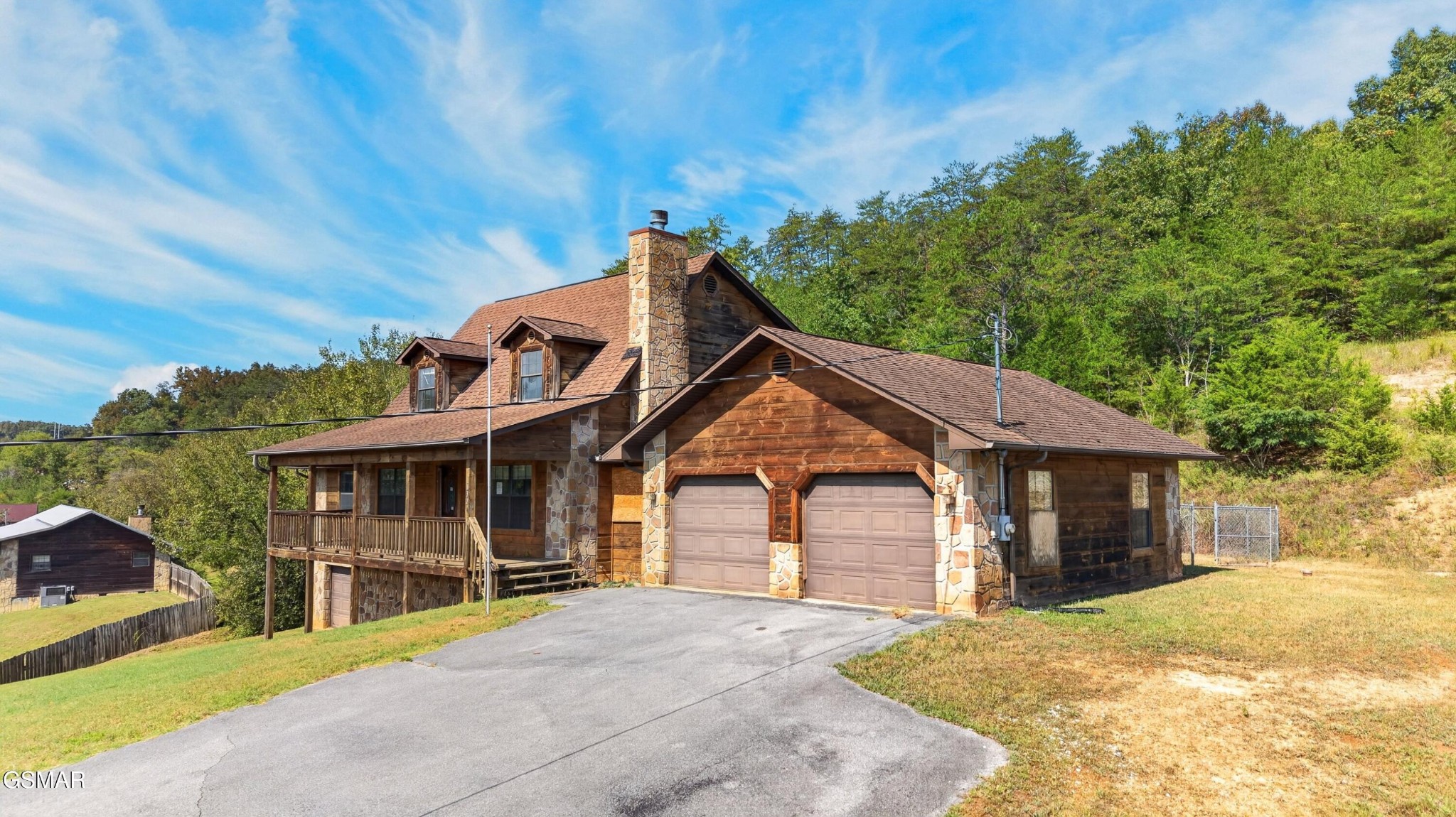 Photo 3 of Single family home for sale at 1032 Powder Springs Rd, Sevierville, TN 37876 | MLS# 3598510 | Listing updated on 2026-09-24