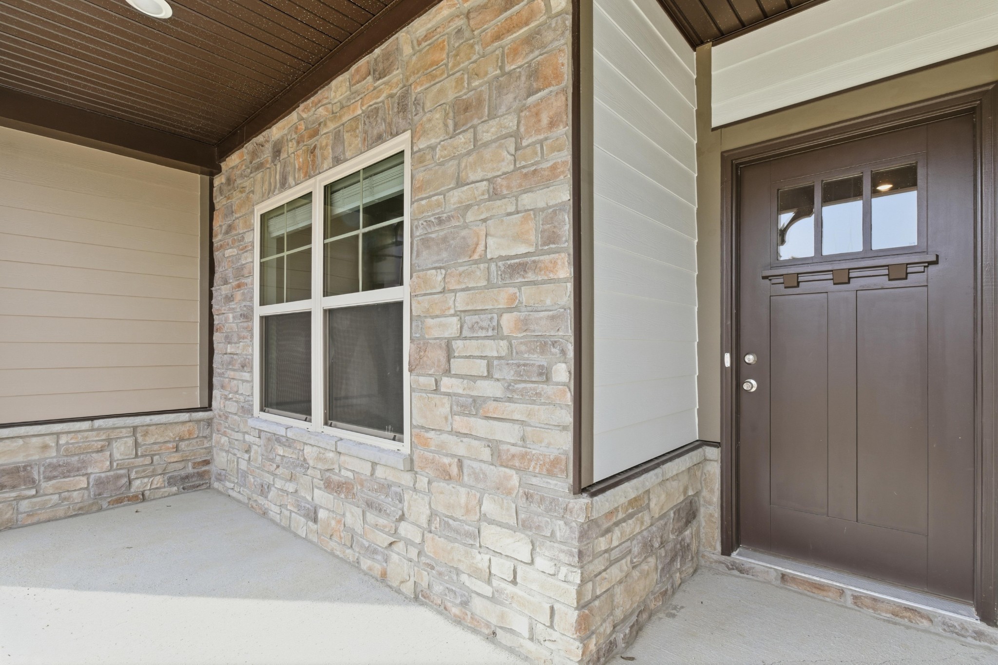 Photo 2 of Sale Pending at 1436 Suzanne Dr, Murfreesboro, TN 37128 | MLS# 3598827 | Listing updated on 2026-09-24