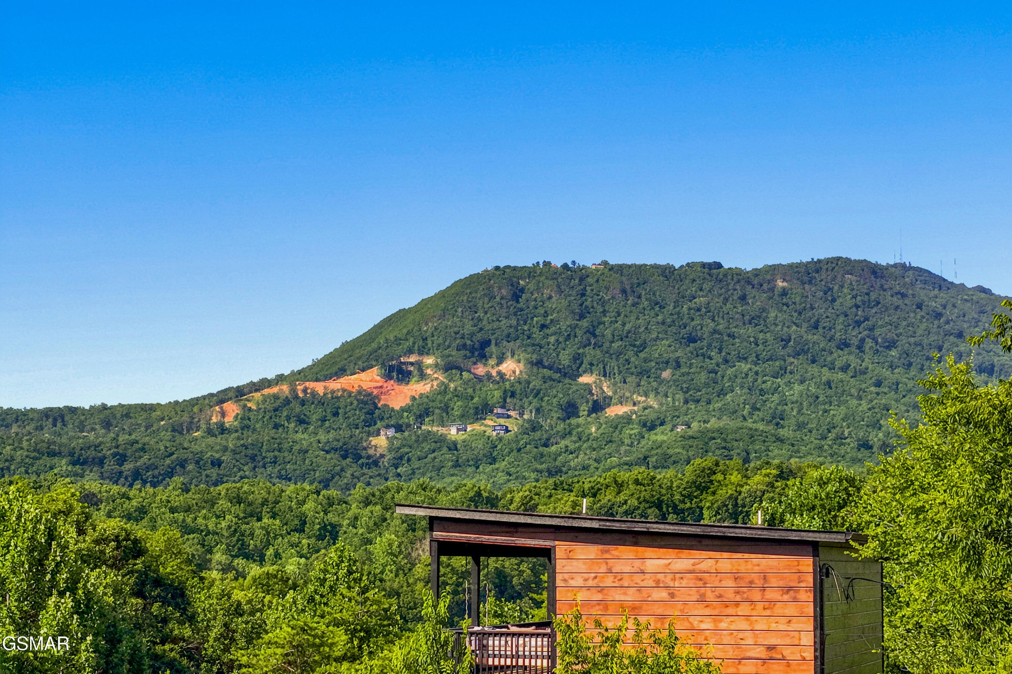 Photo 2 of Single family home for sale at 1455 Honey Oaks Way, Sevierville, TN 37876 | MLS# 3598837 | Listing updated on 2026-09-24