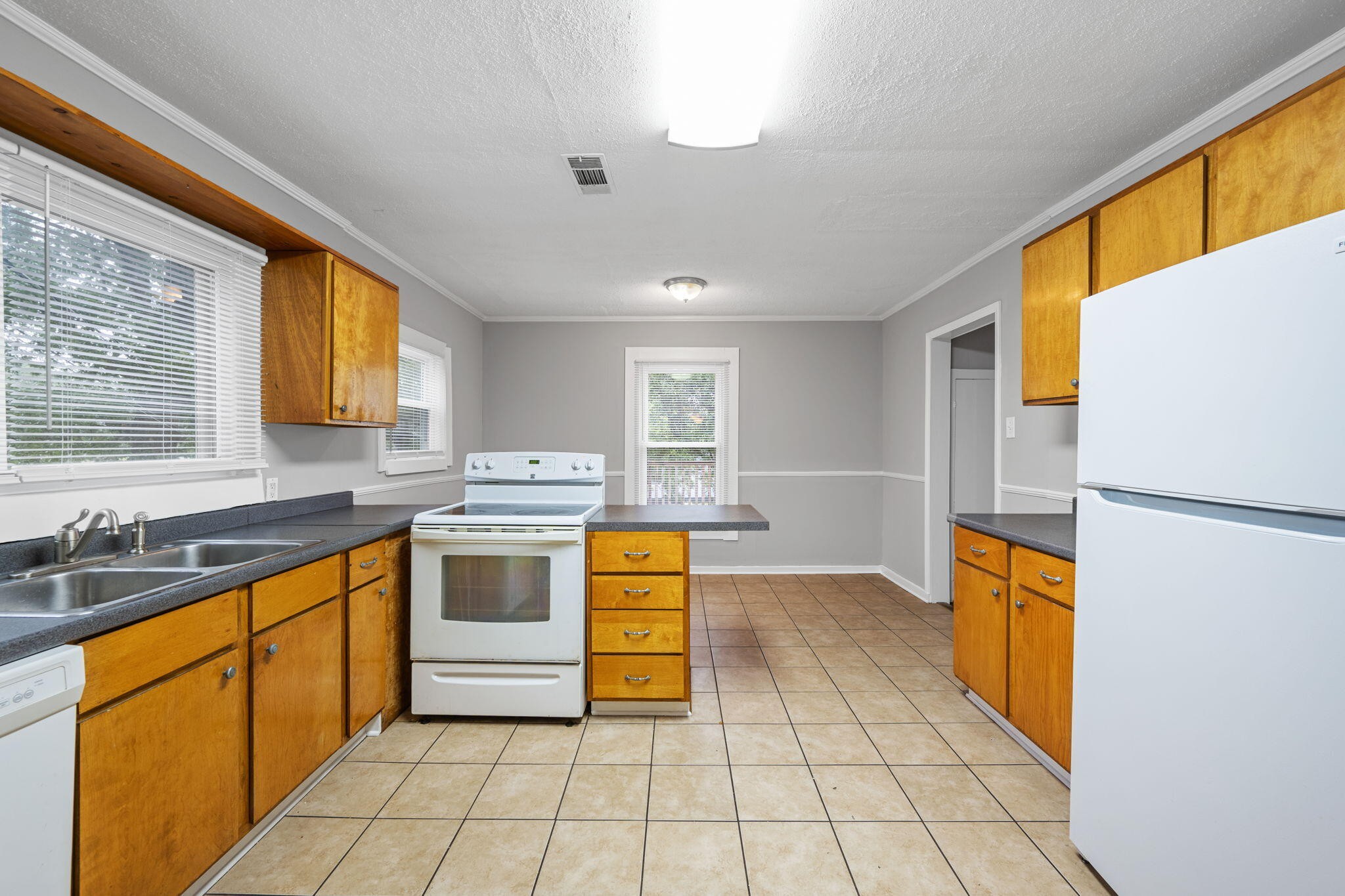 Photo 3 of Single family home for sale at 2081 Mae Dell Rd, Chattanooga, TN 37421 | MLS# 3598932 | Listing updated on 2026-09-24