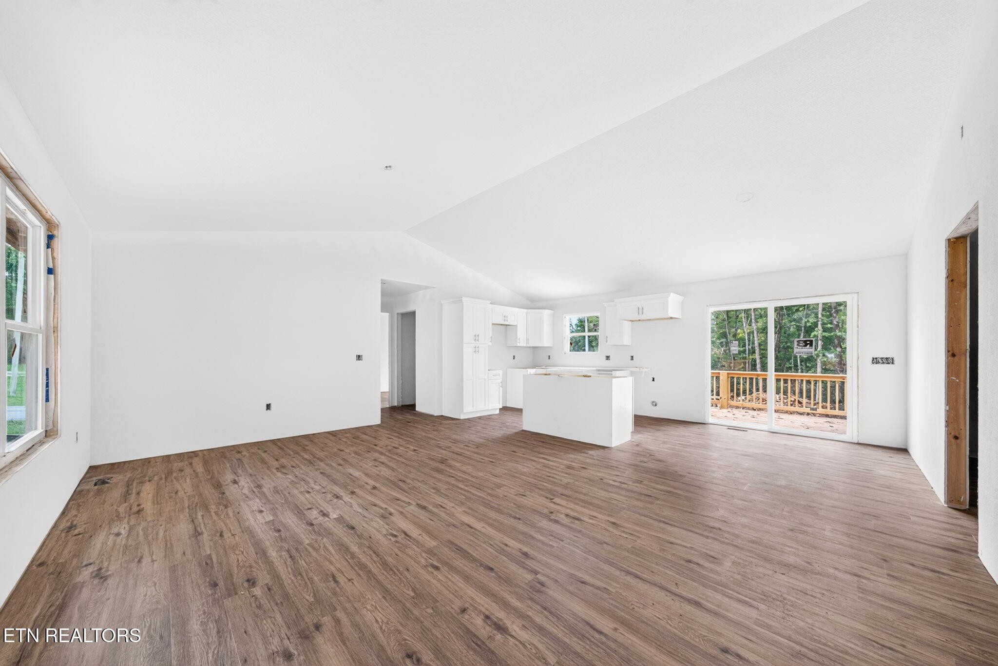 Photo 3 of Single family home for sale at 836 Cahita Ln, Crossville, TN 38572 | MLS# 3598977 | Listing updated on 2026-09-24