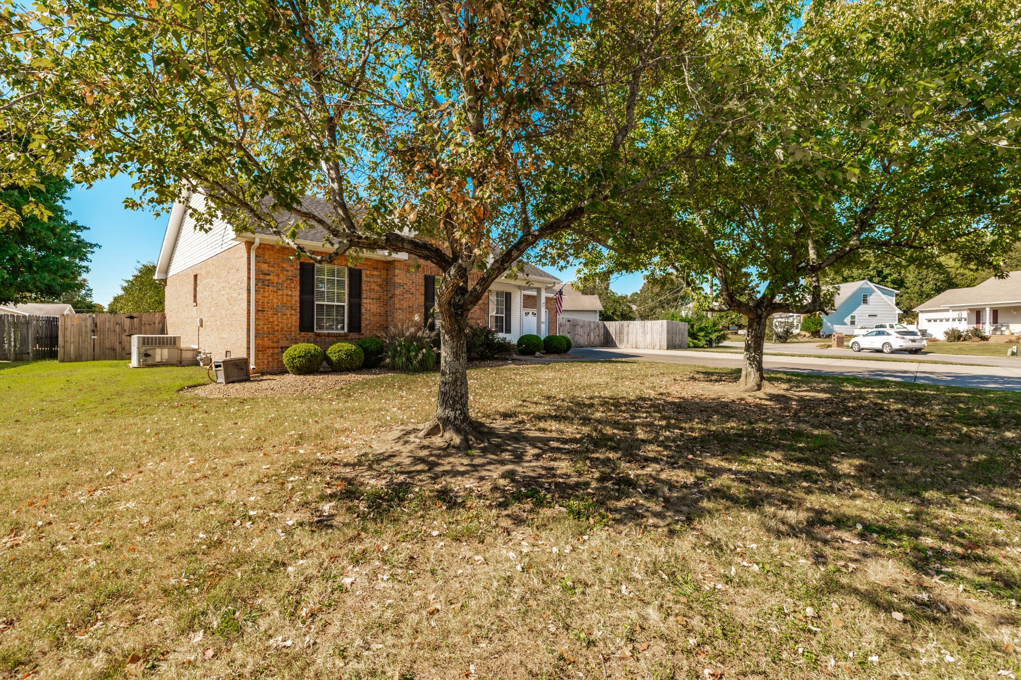 Photo 2 of Single family home for sale at 583 Cottonwood Dr, Gallatin, TN 37066 | MLS# 3603476 | Listing updated on 2026-10-07