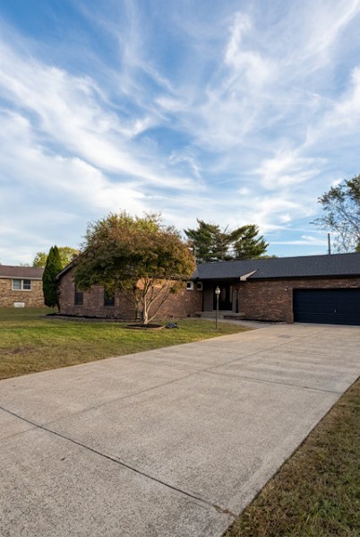 Photo 1 of Single family home for sale at 334 Kimbrough Rd, Clarksville, TN 37043 | MLS# 3619127 | Listing updated on 2026-10-25