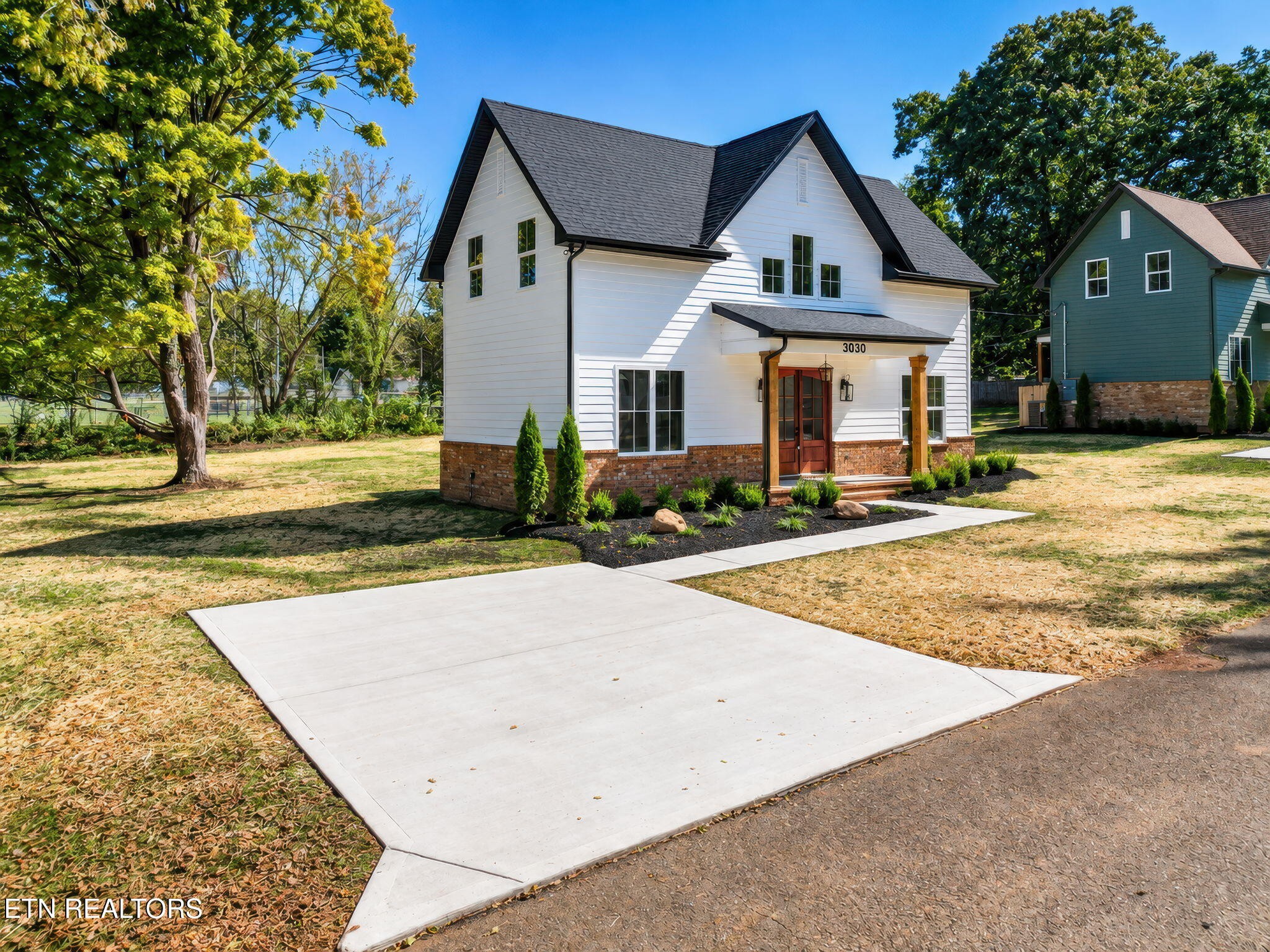 Photo 2 of Single family home for sale at 3030 Hackman St, Knoxville, TN 37920 | MLS# 3620800 | Listing updated on 2026-10-15