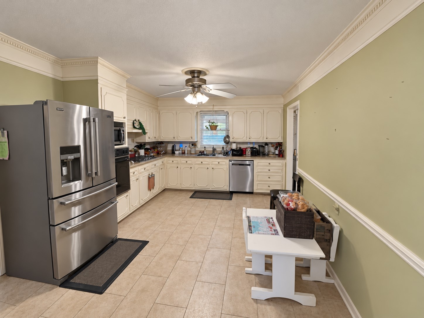 Photo 3 of Single family home for sale at 112 Whitfield Dr, Jackson, TN 38305 | MLS# 3626267 | Listing updated on 2026-10-24
