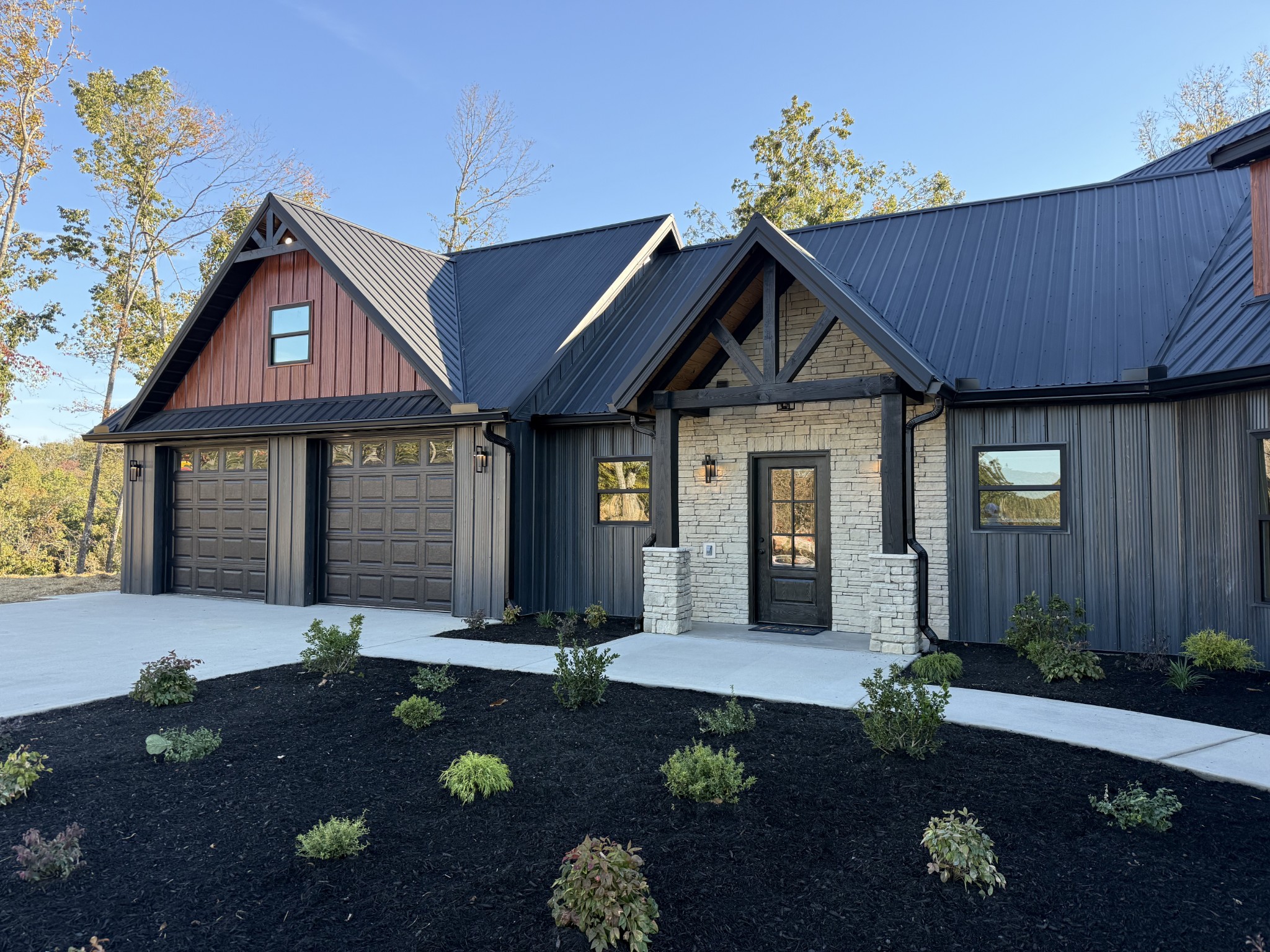Photo 4 of Single family home for sale at 2455 Highway 438, Centerville, TN 37033 | MLS# 3623667 | Listing updated on 2026-10-25