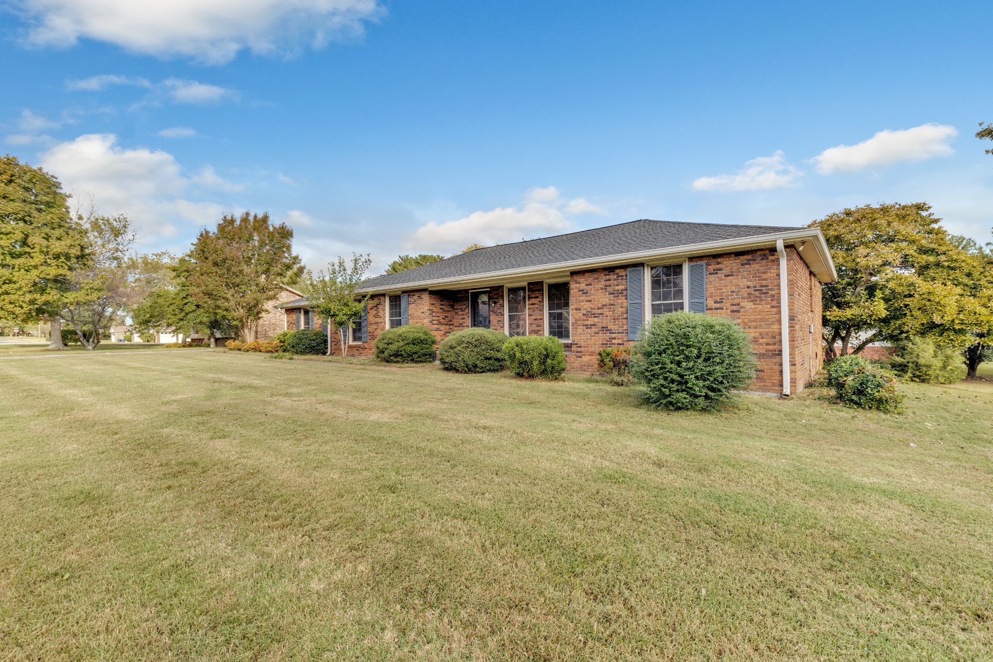 Photo 1 of Single family home for sale at 208 General Forrest Dr, Springfield, TN 37172 | MLS# 3626422 | Listing updated on 2026-10-24