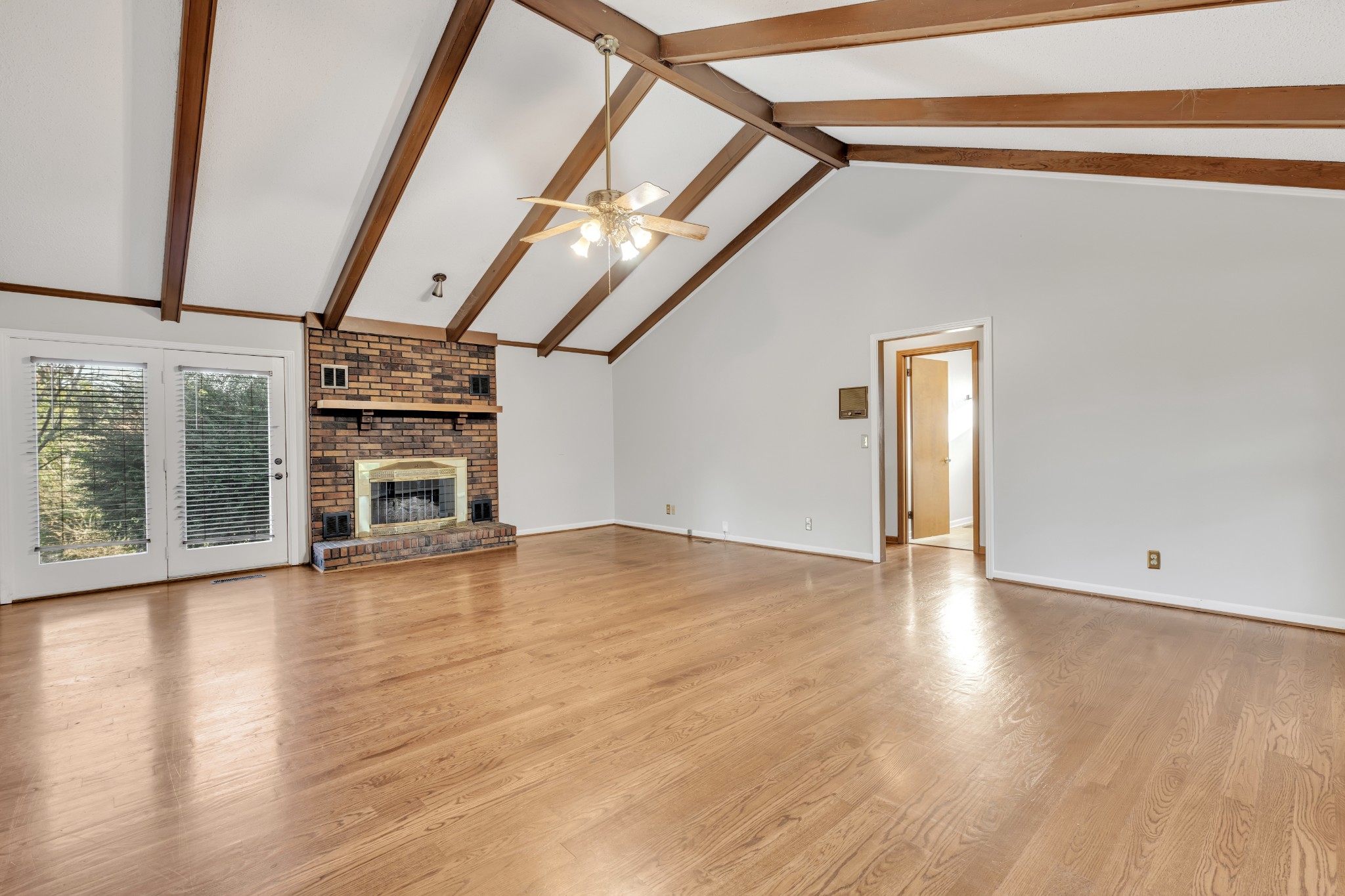 Photo 3 of Single family home for sale at 208 General Forrest Dr, Springfield, TN 37172 | MLS# 3626422 | Listing updated on 2026-10-24