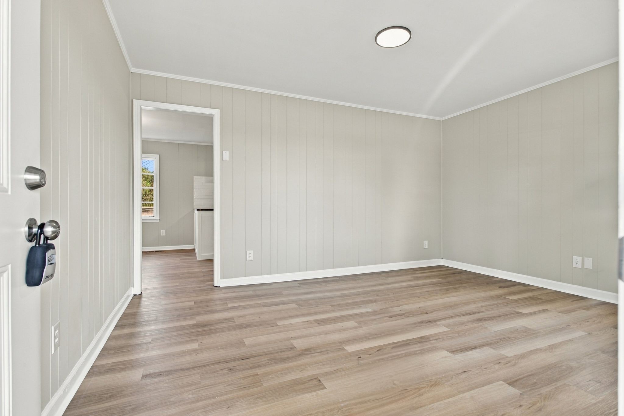 Photo 4 of Single family home for sale at 1543 E Burt Dr, Columbia, TN 38401 | MLS# 3626566 | Listing updated on 2026-10-25