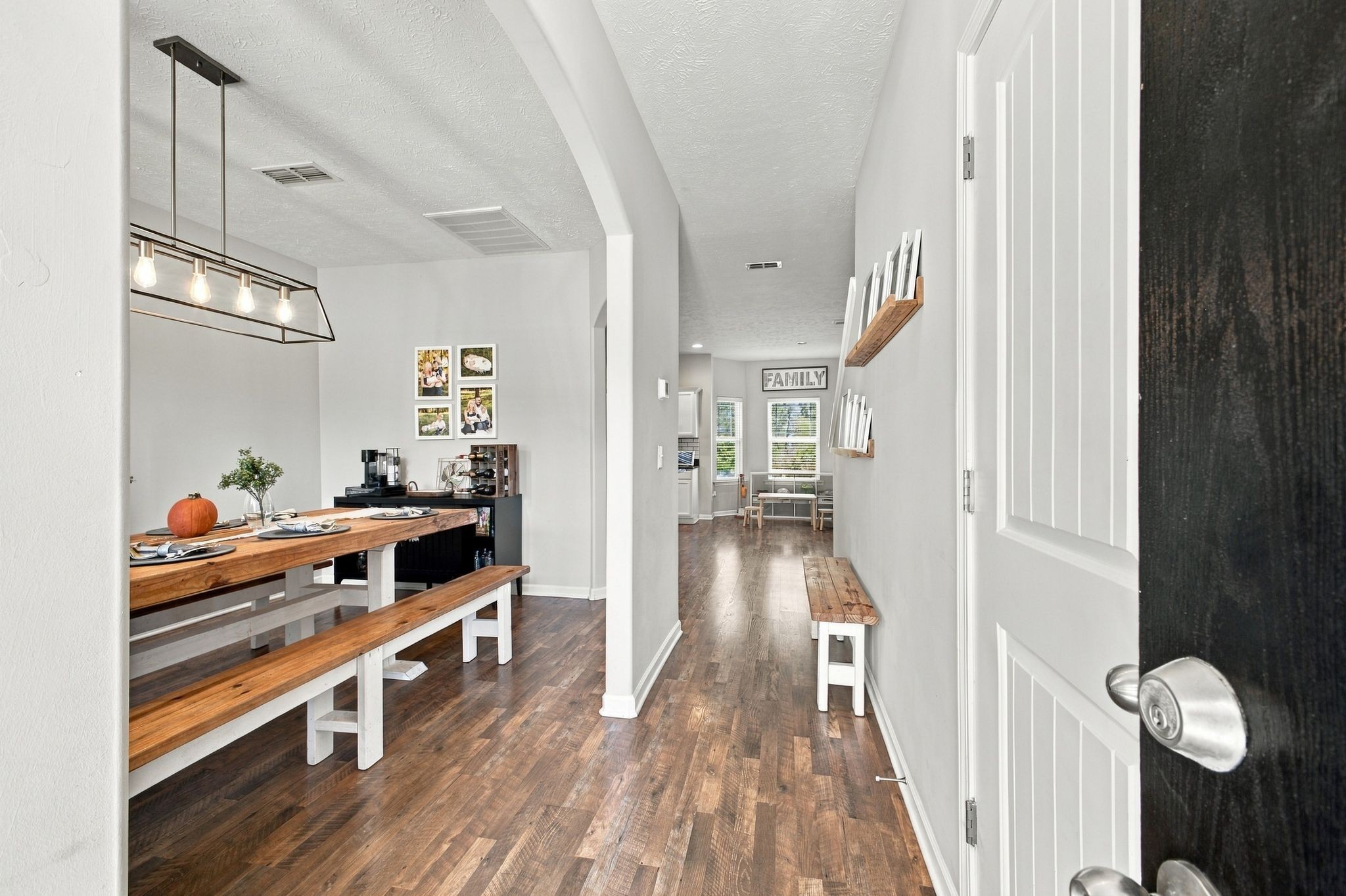 Photo 2 of Single family home for sale at 983 Shaw Ct, Murfreesboro, TN 37128 | MLS# 3626337 | Listing updated on 2026-10-24