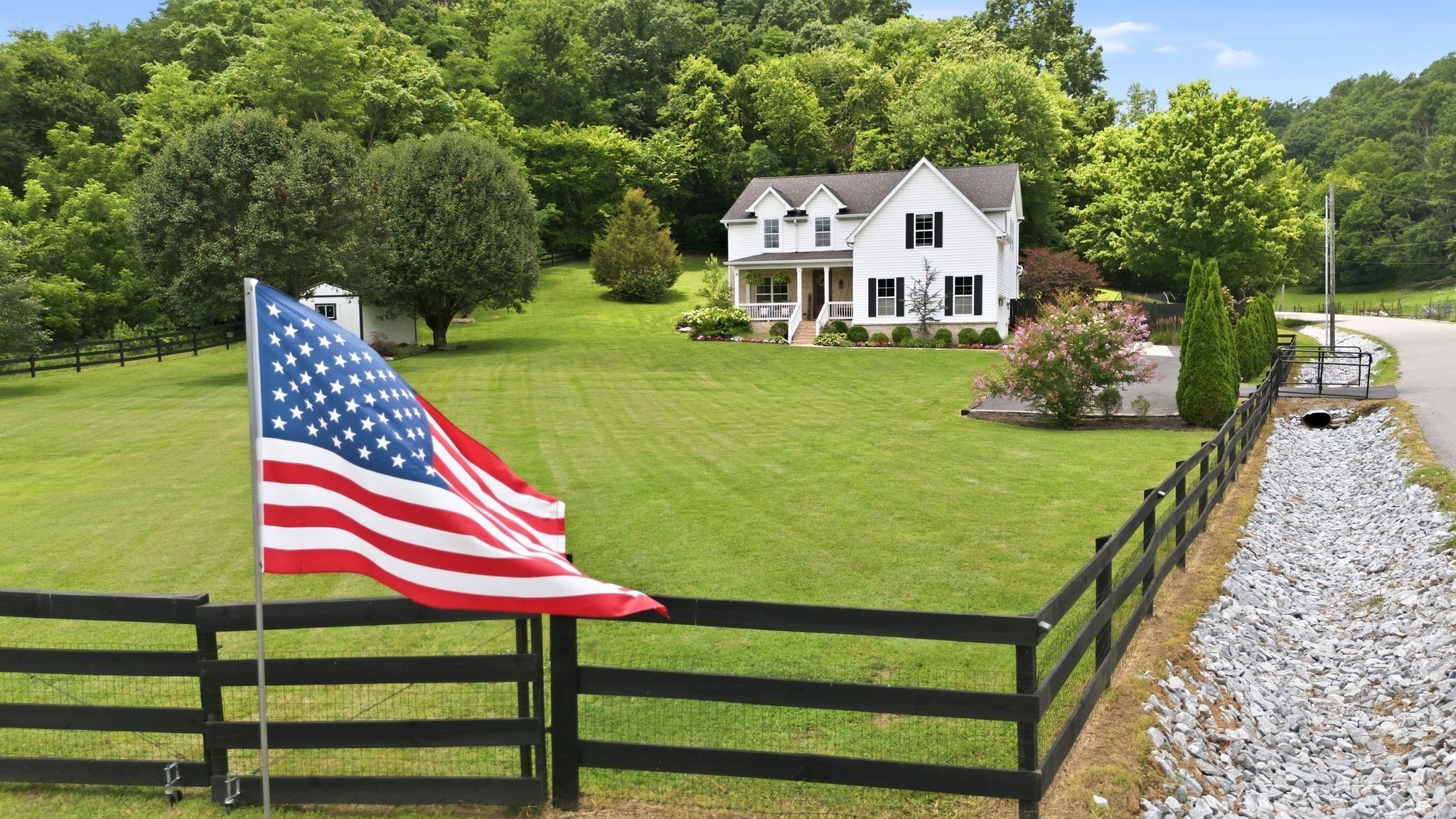 Photo 1 of Single family home for sale at 1779 Cayce Springs Rd, Thompsons Station, TN 37179 | MLS# 3626323 | Listing updated on 2026-10-25