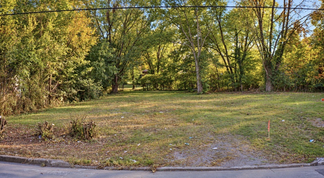 Photo 1 of Land for sale at 1224 Cedar St, Clarksville, TN 37040 | MLS# 3626283 | Listing updated on 2026-10-24