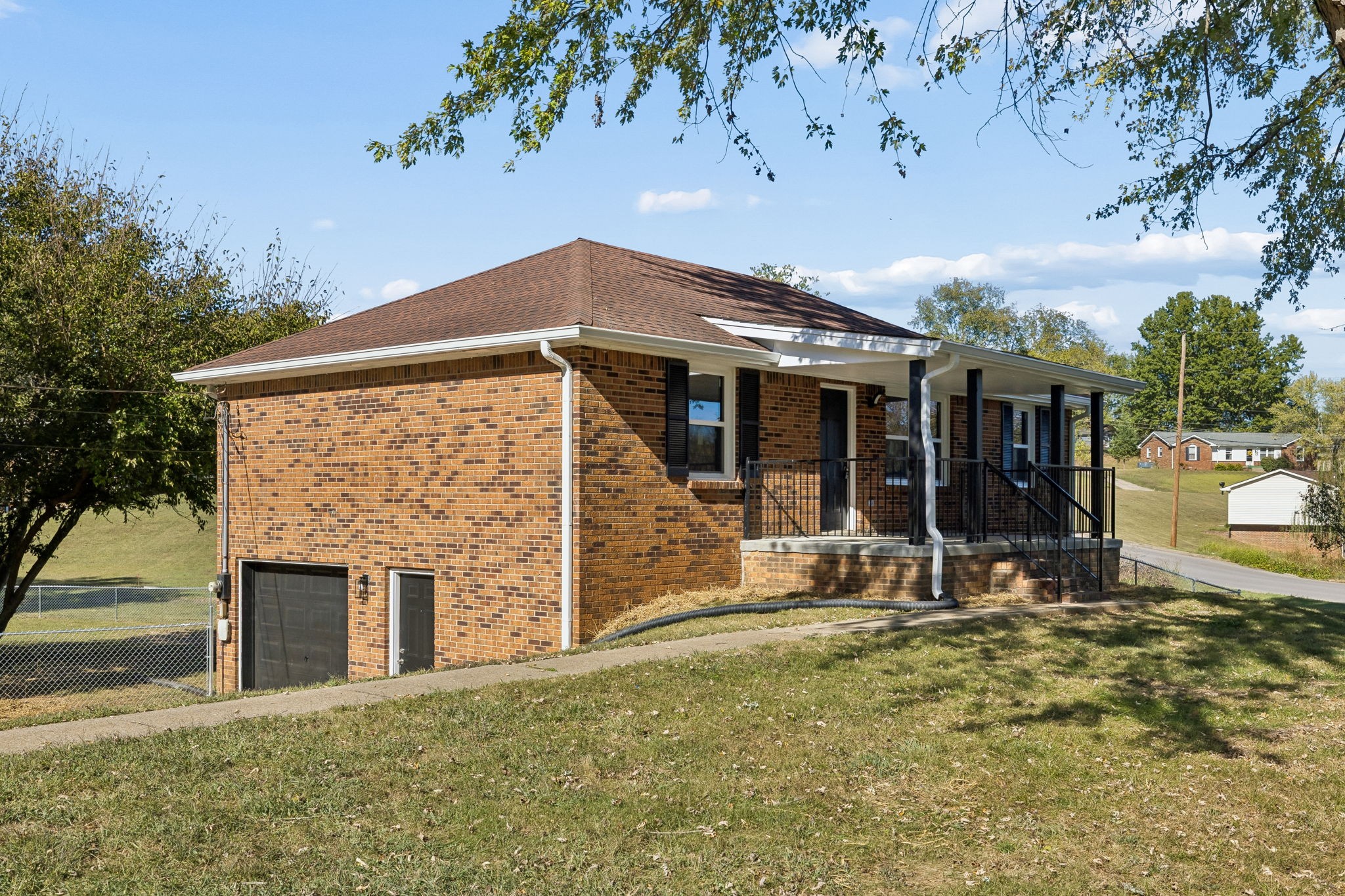 Photo 1 of Single family home for sale at 239 Raintree Dr, Clarksville, TN 37042 | MLS# 3626264 | Listing updated on 2026-10-23