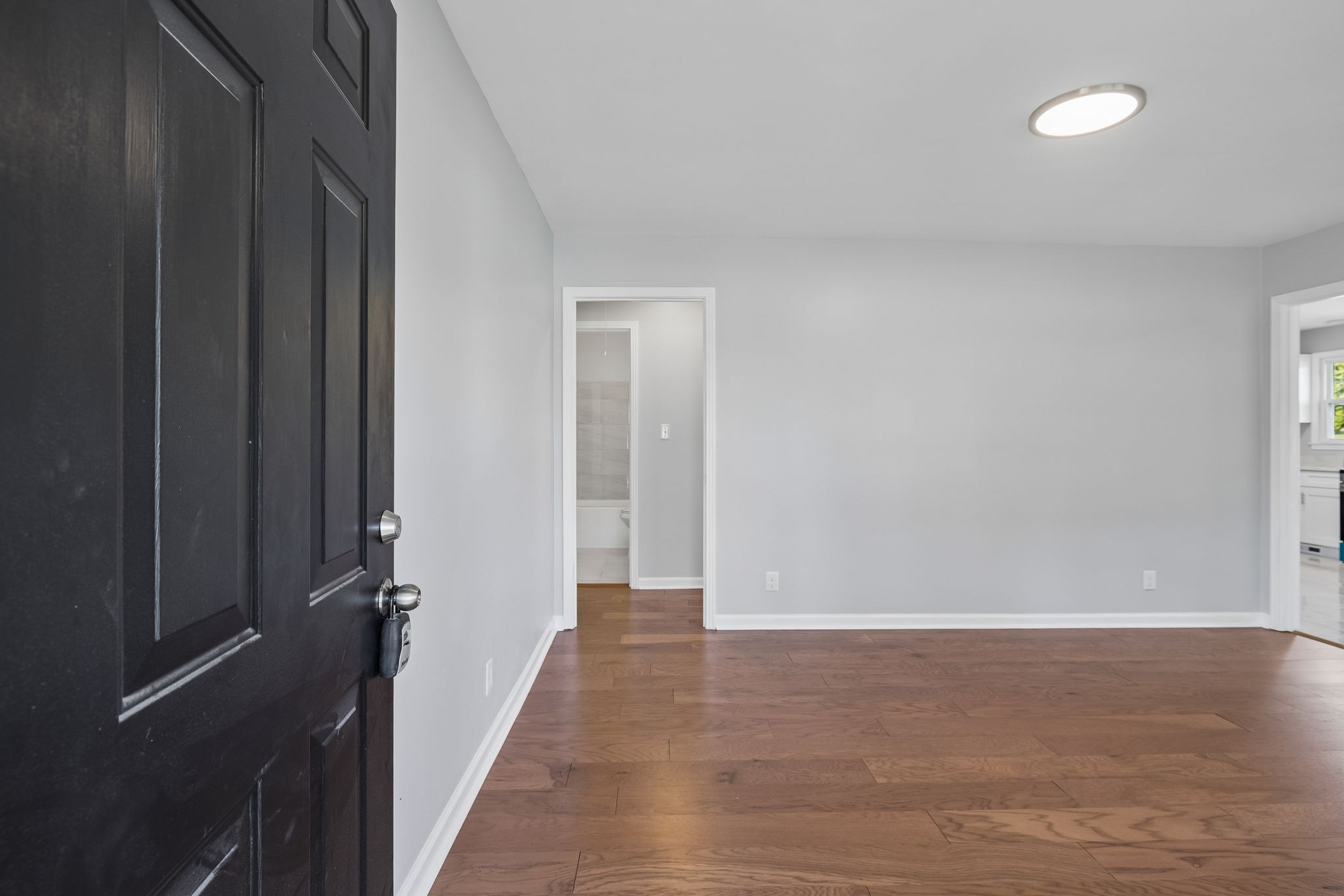 Photo 4 of Single family home for sale at 239 Raintree Dr, Clarksville, TN 37042 | MLS# 3626264 | Listing updated on 2026-10-23