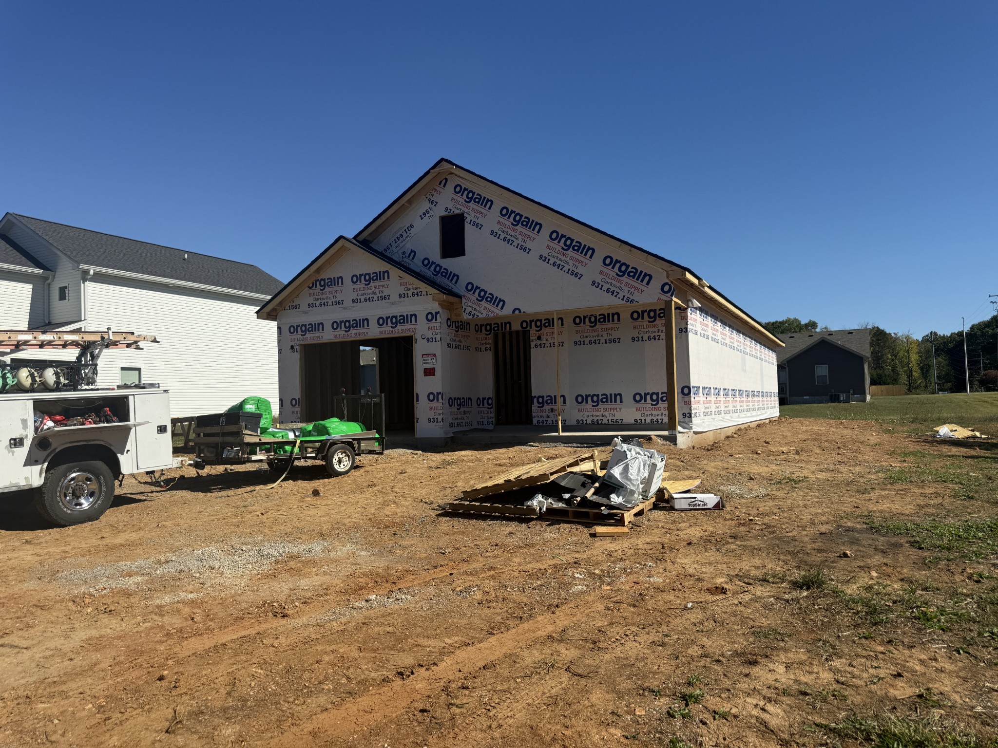 Photo 1 of Single family home for sale at 1302 Isaiah Dr, Clarksville, TN 37042 | MLS# 3626306 | Listing updated on 2026-10-23