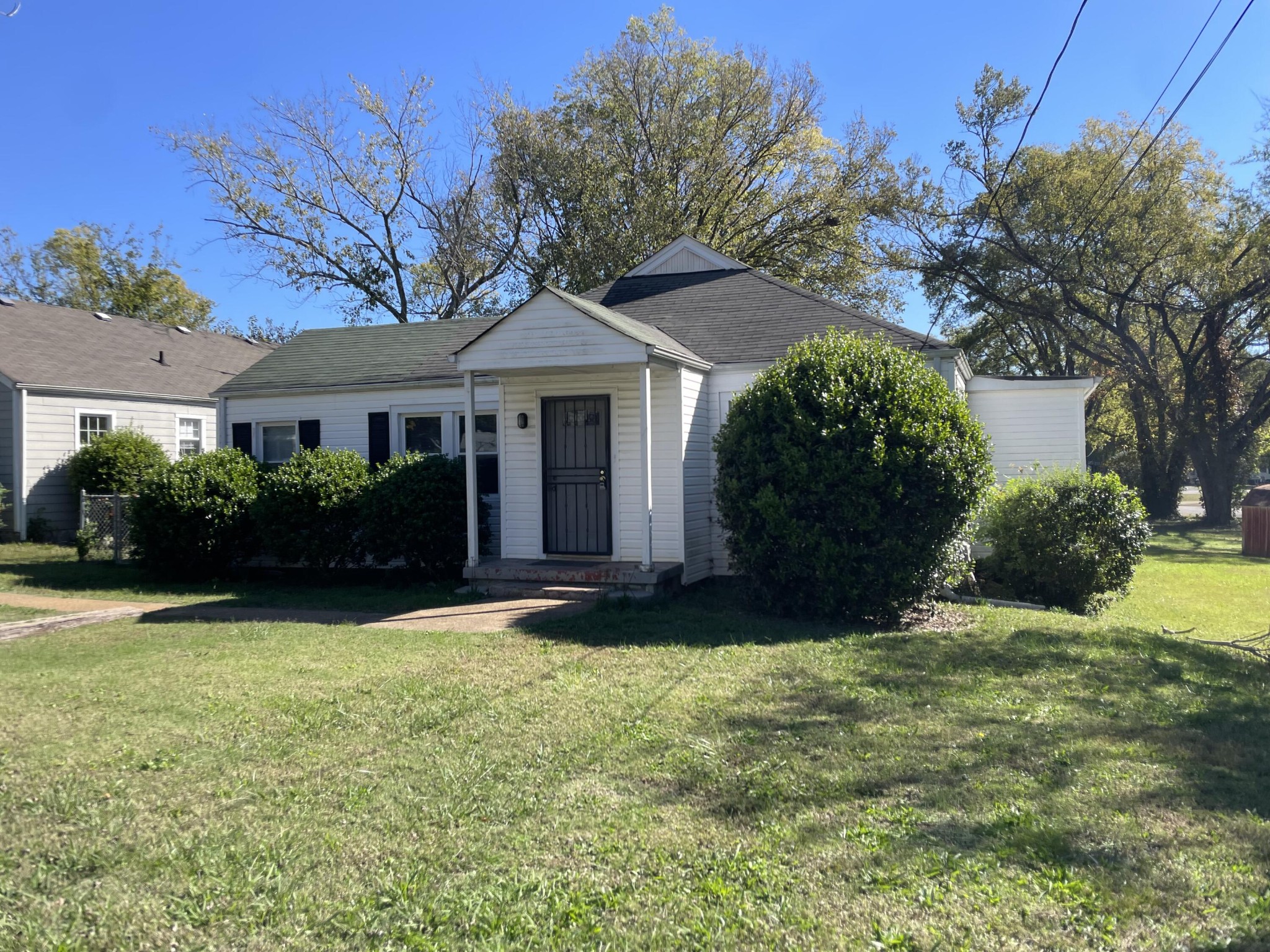 Photo 2 of Single family home for sale at 202 N Howell Ave, Chattanooga, TN 37411 | MLS# 3626253 | Listing updated on 2026-10-23