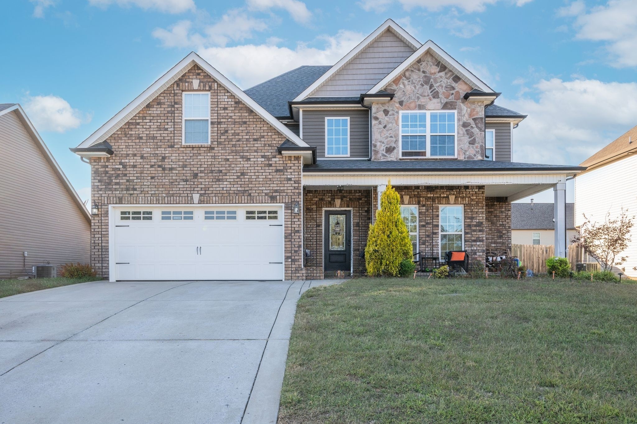 Photo 1 of Single family home for sale at 261 Towes Ln, Clarksville, TN 37043 | MLS# 3626290 | Listing updated on 2026-10-23