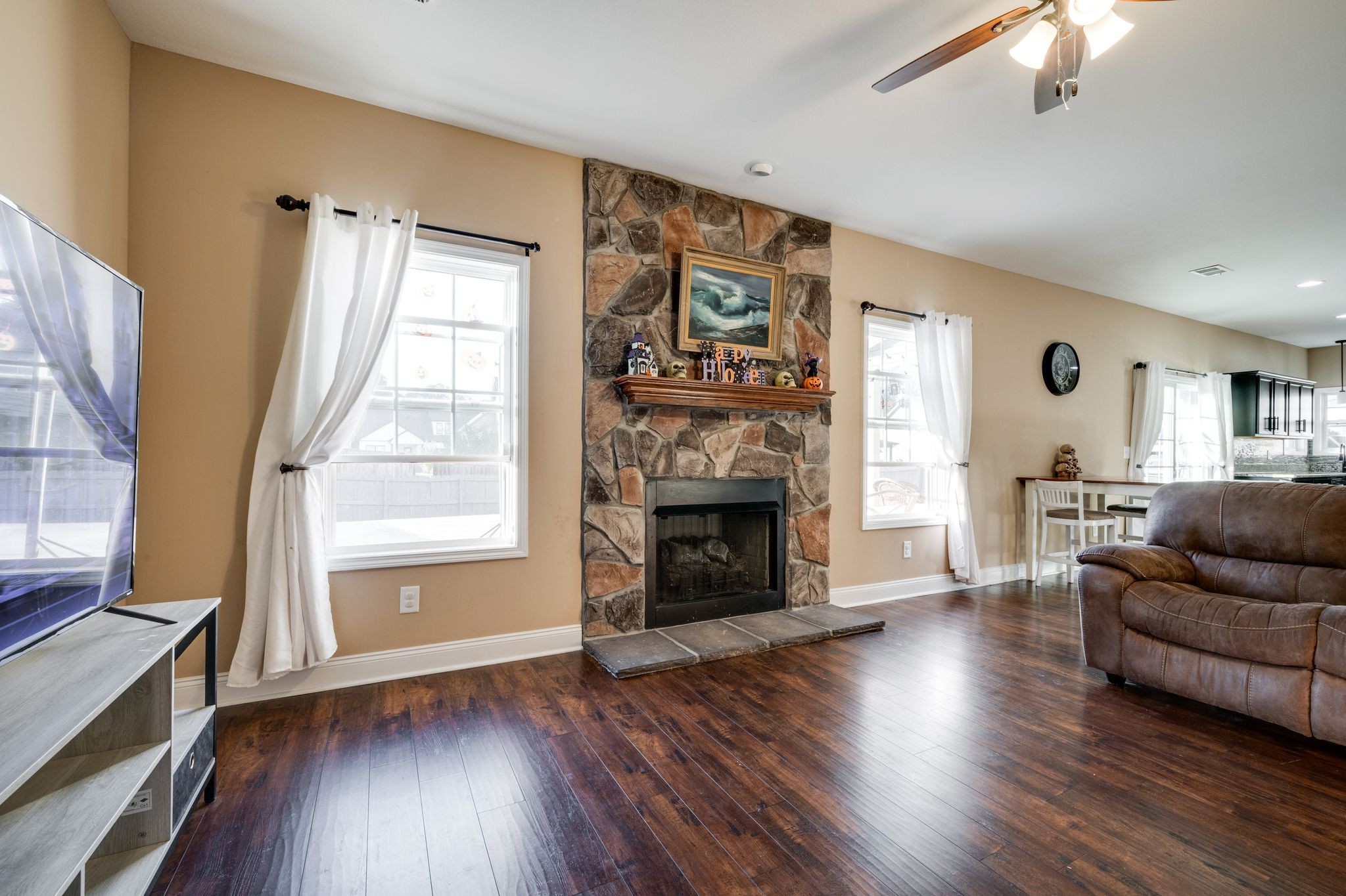 Photo 3 of Single family home for sale at 261 Towes Ln, Clarksville, TN 37043 | MLS# 3626290 | Listing updated on 2026-10-23