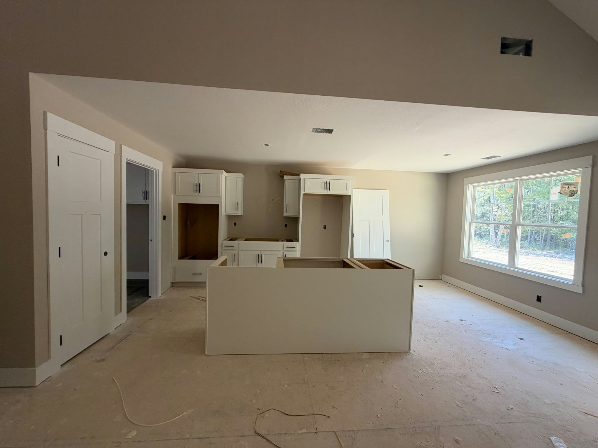 Photo 3 of Single family home for sale at 372 Hereford Farms, Clarksville, TN 37043 | MLS# 3626439 | Listing updated on 2026-10-24